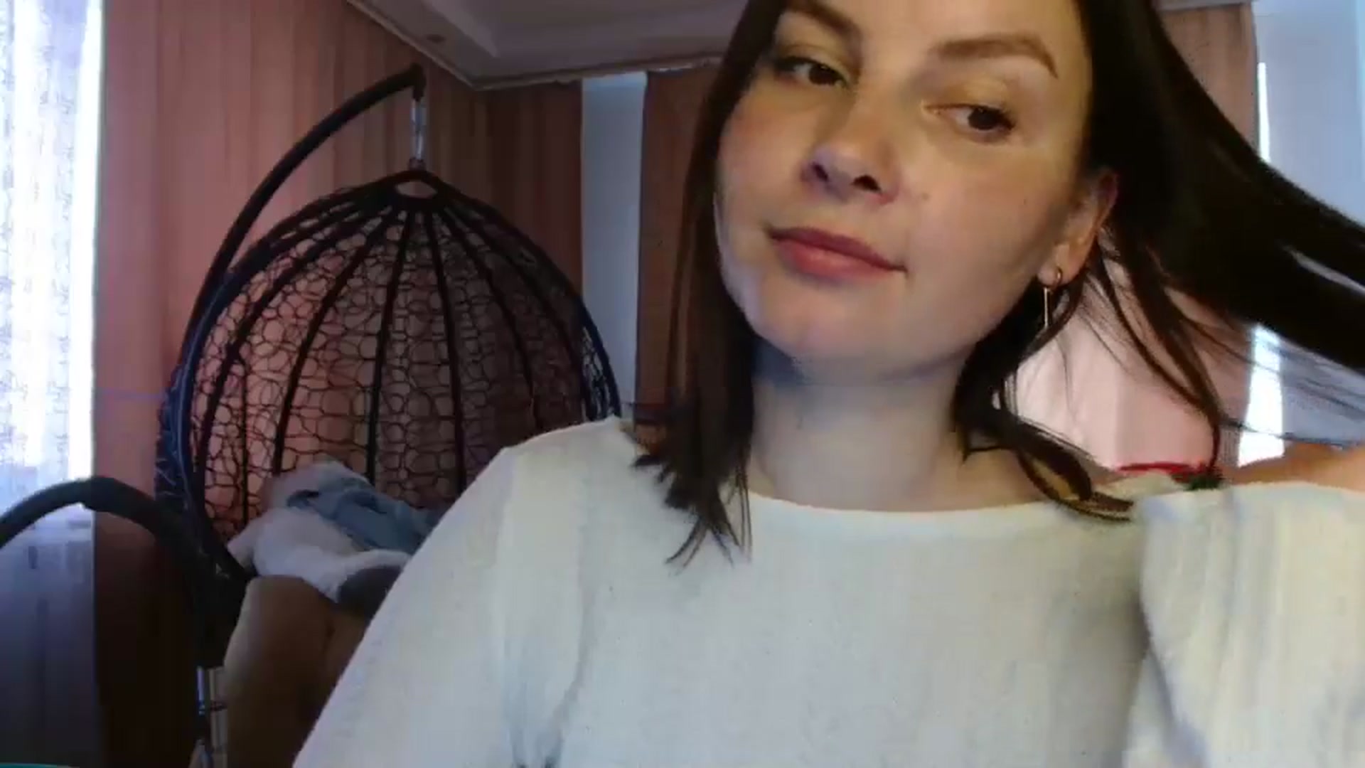 Gallery image thumbnail from MisssLove_is's myfreecams stream on, 05/08/2025, 13:30 image 12 of 20
