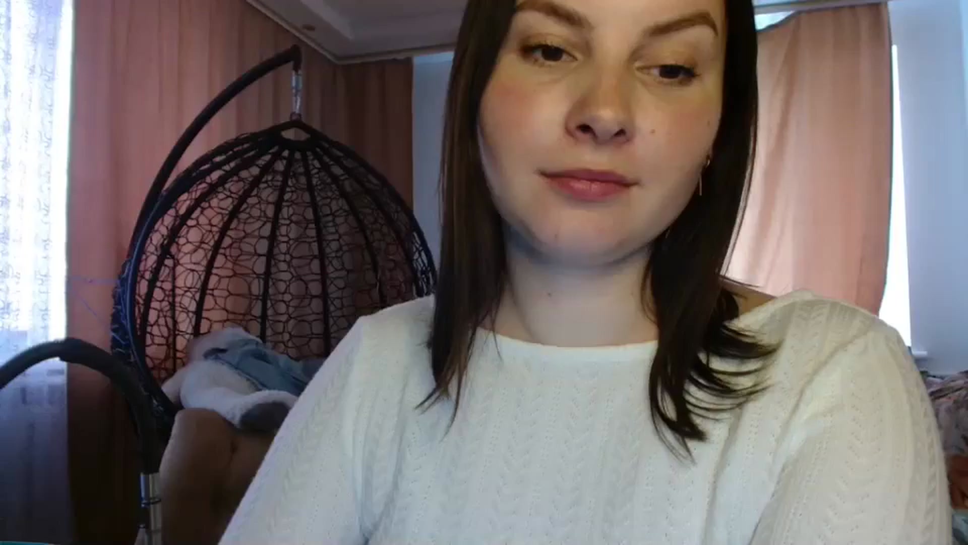 Gallery image thumbnail from MisssLove_is's myfreecams stream on, 05/08/2025, 13:30 image 11 of 20