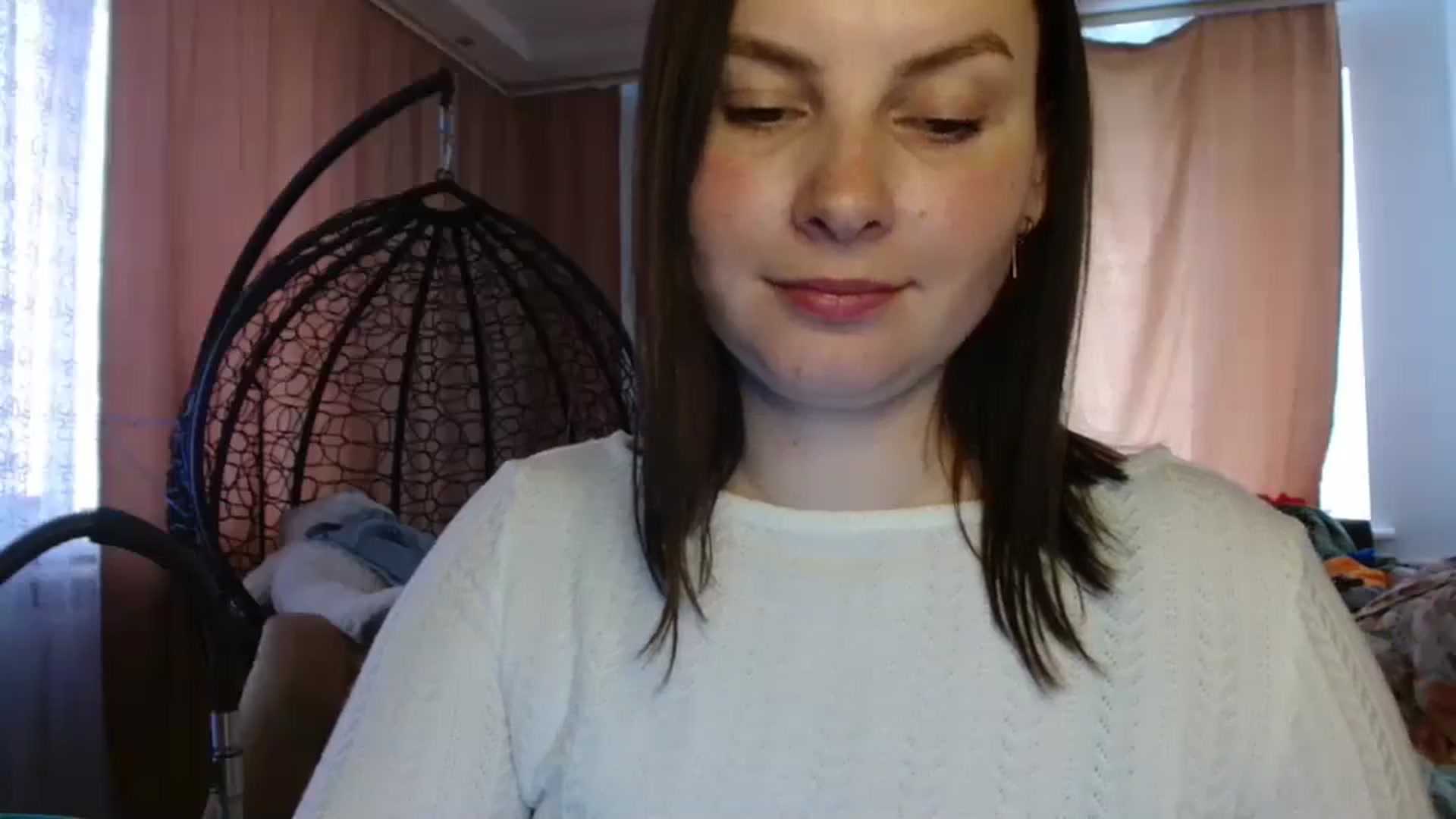 Gallery image thumbnail from MisssLove_is's myfreecams stream on, 05/08/2025, 13:30 image 19 of 20