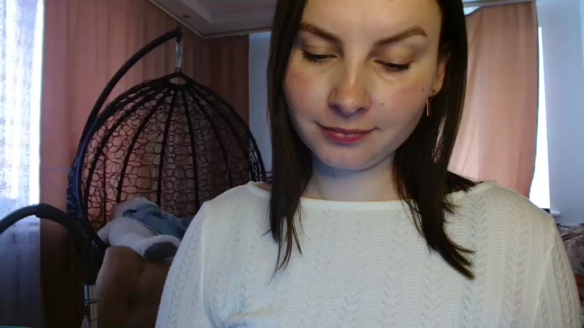 Gallery image thumbnail from MisssLove_is's myfreecams stream on, 05/08/2025, 13:30 image 17 of 20