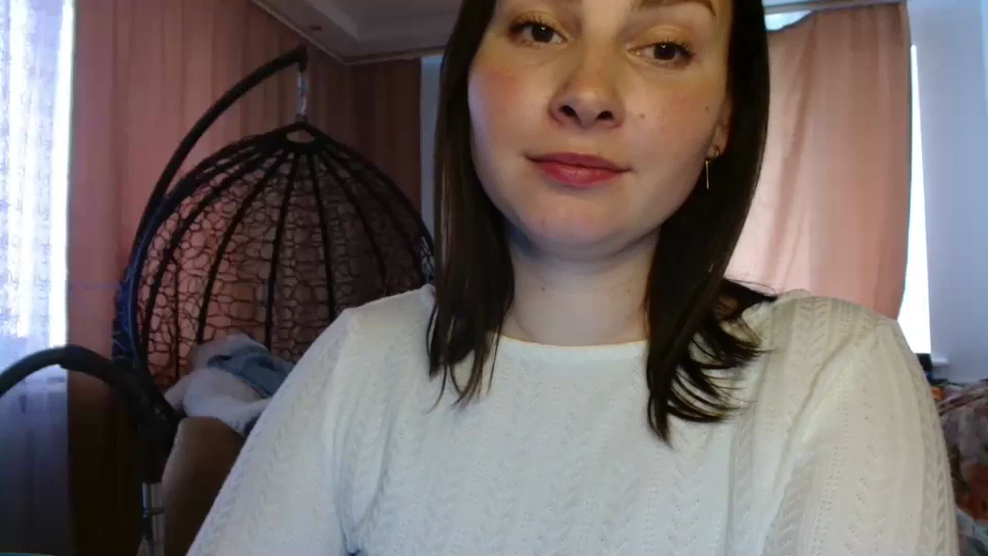 Gallery image thumbnail from MisssLove_is's myfreecams stream on, 05/08/2025, 13:30 image 20 of 20