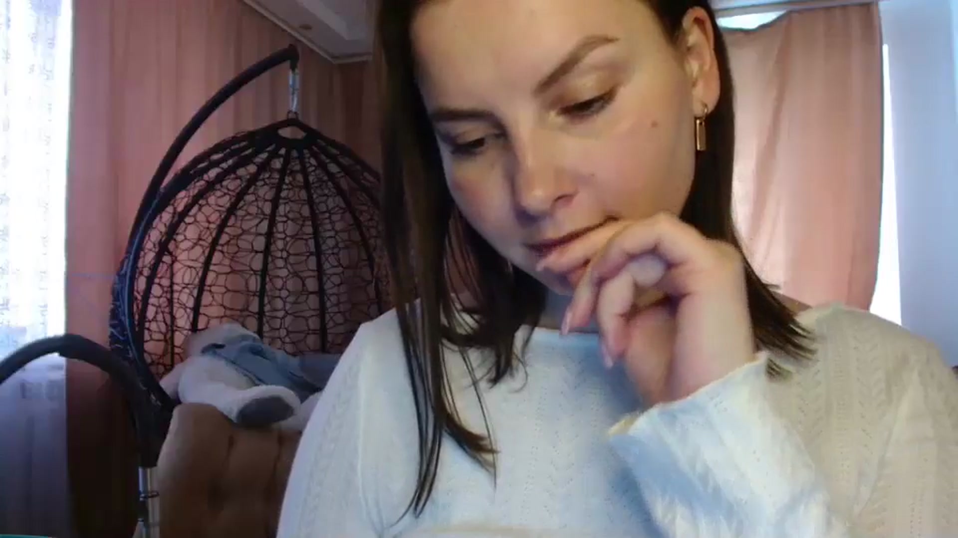 Gallery image thumbnail from MisssLove_is's myfreecams stream on, 05/08/2025, 13:30 image 7 of 20