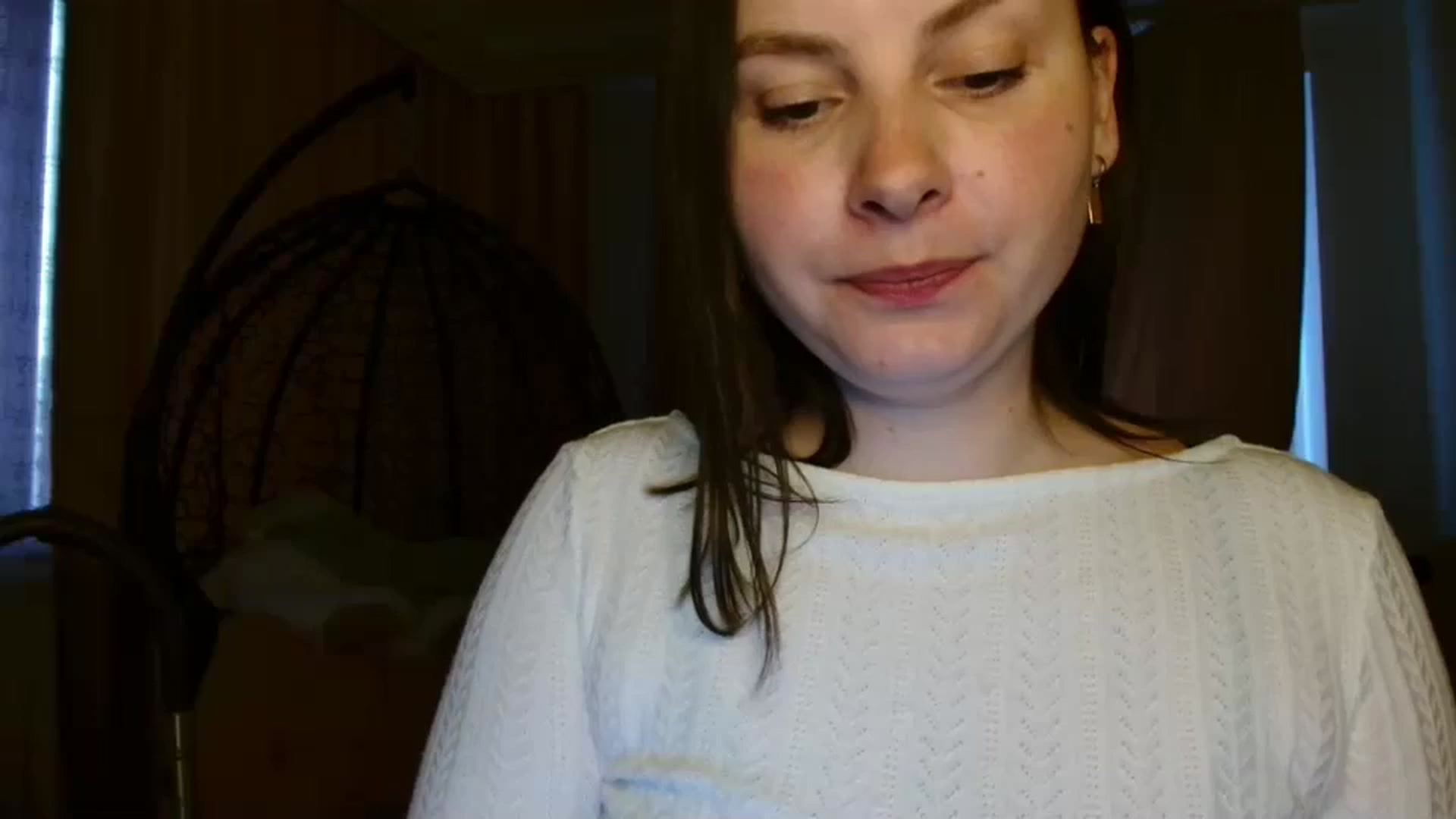 Gallery image thumbnail from MisssLove_is's myfreecams stream on, 05/08/2025, 17:10 image 15 of 20