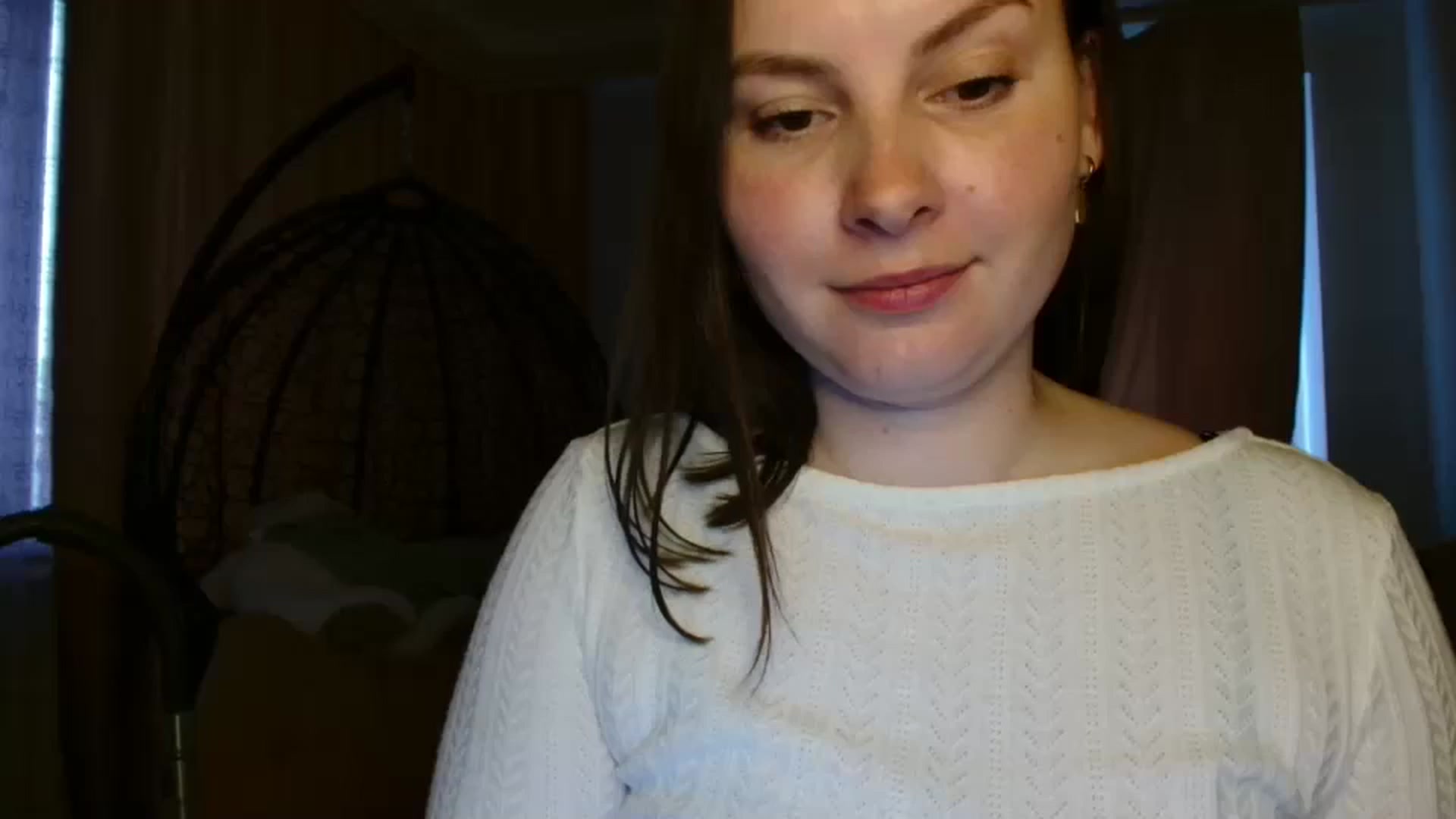 Gallery image thumbnail from MisssLove_is's myfreecams stream on, 05/08/2025, 17:10 image 6 of 20