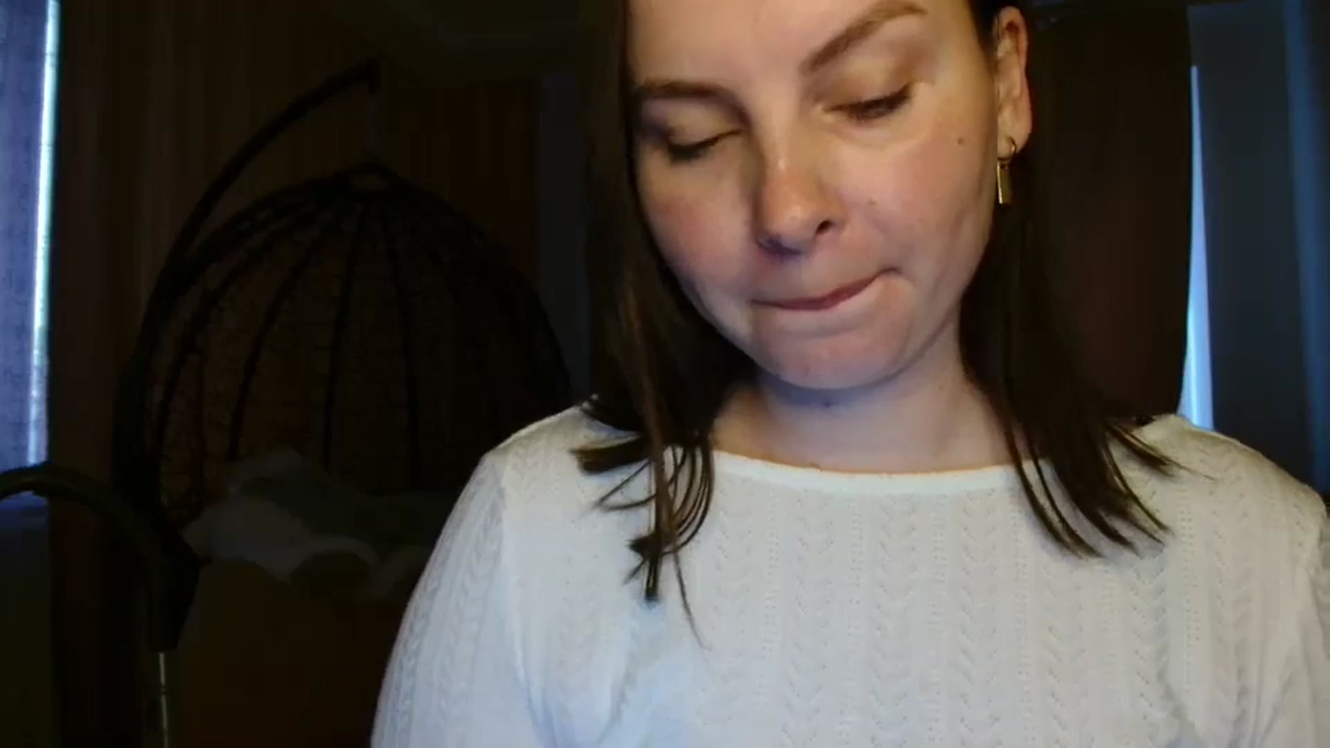 Gallery image thumbnail from MisssLove_is's myfreecams stream on, 05/08/2025, 17:10 image 4 of 20