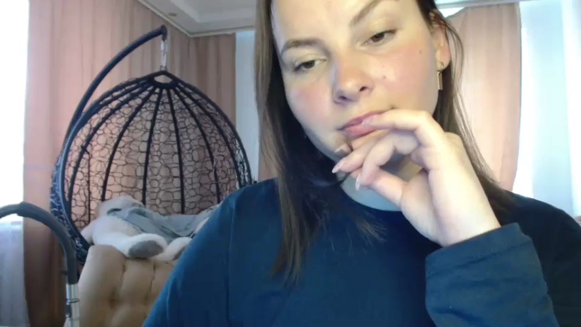 Gallery image thumbnail from MisssLove_is's myfreecams stream on, 05/10/2025, 12:30 image 11 of 20