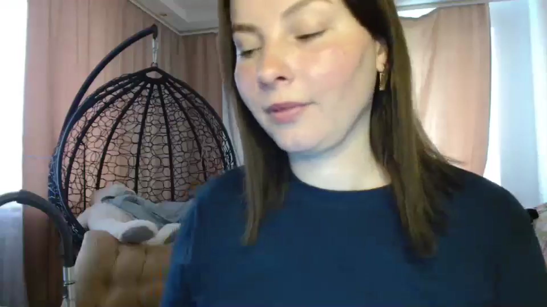 Gallery image thumbnail from MisssLove_is's myfreecams stream on, 05/10/2025, 12:30 image 12 of 20