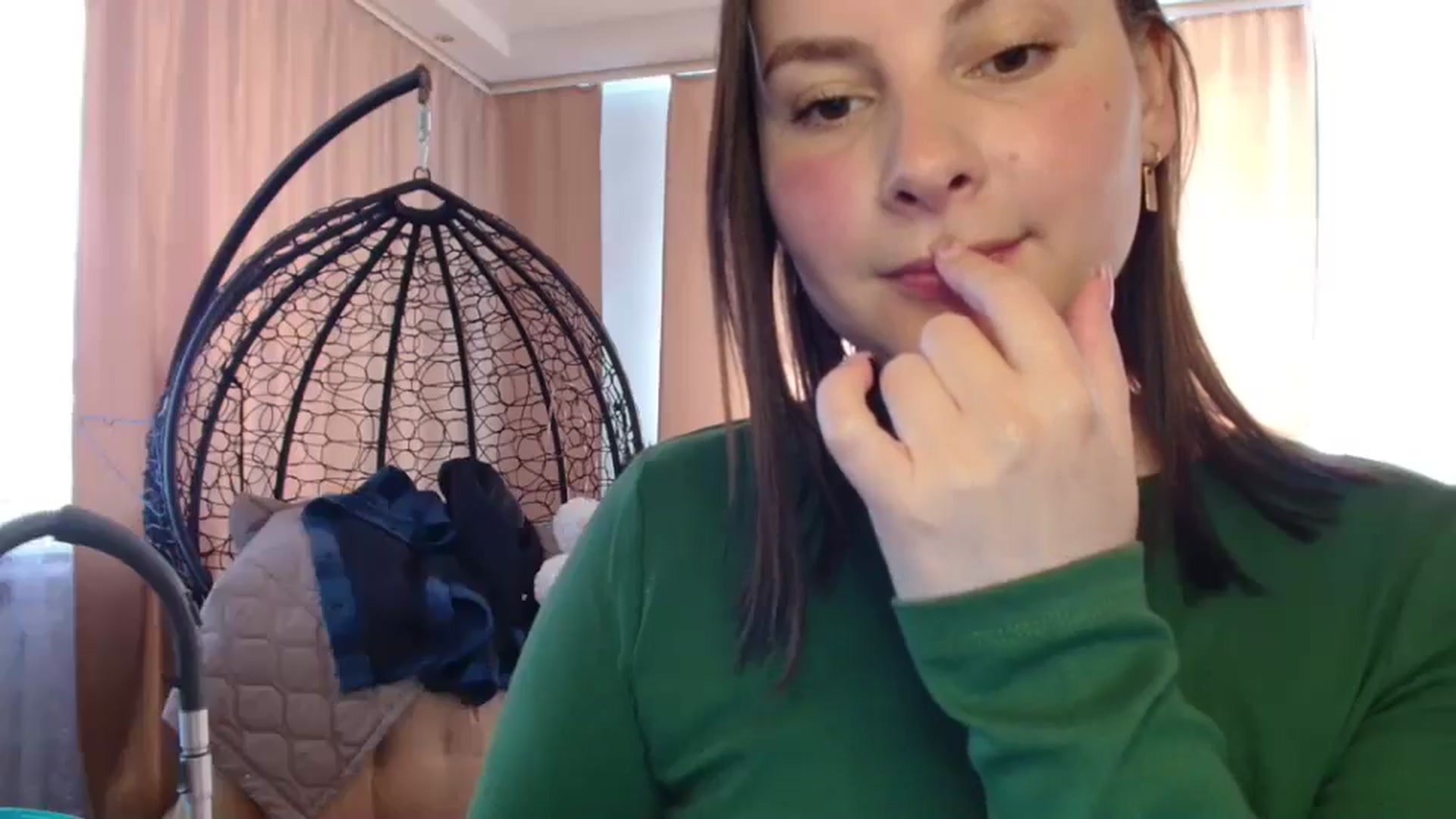 Gallery image thumbnail from MisssLove_is's myfreecams stream on, 05/12/2025, 11:08 image 11 of 20