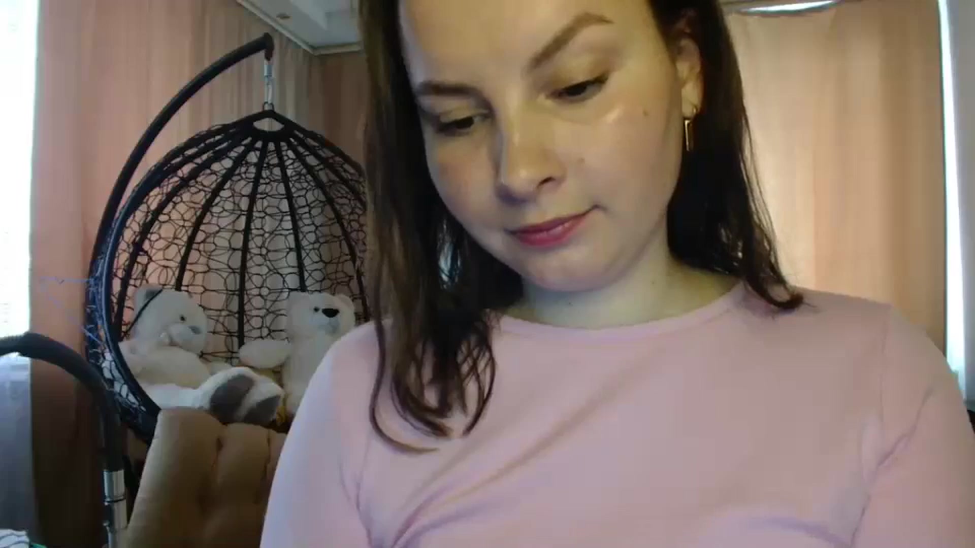 Gallery image thumbnail from MisssLove_is's myfreecams stream on, 05/16/2025, 12:53 image 9 of 20