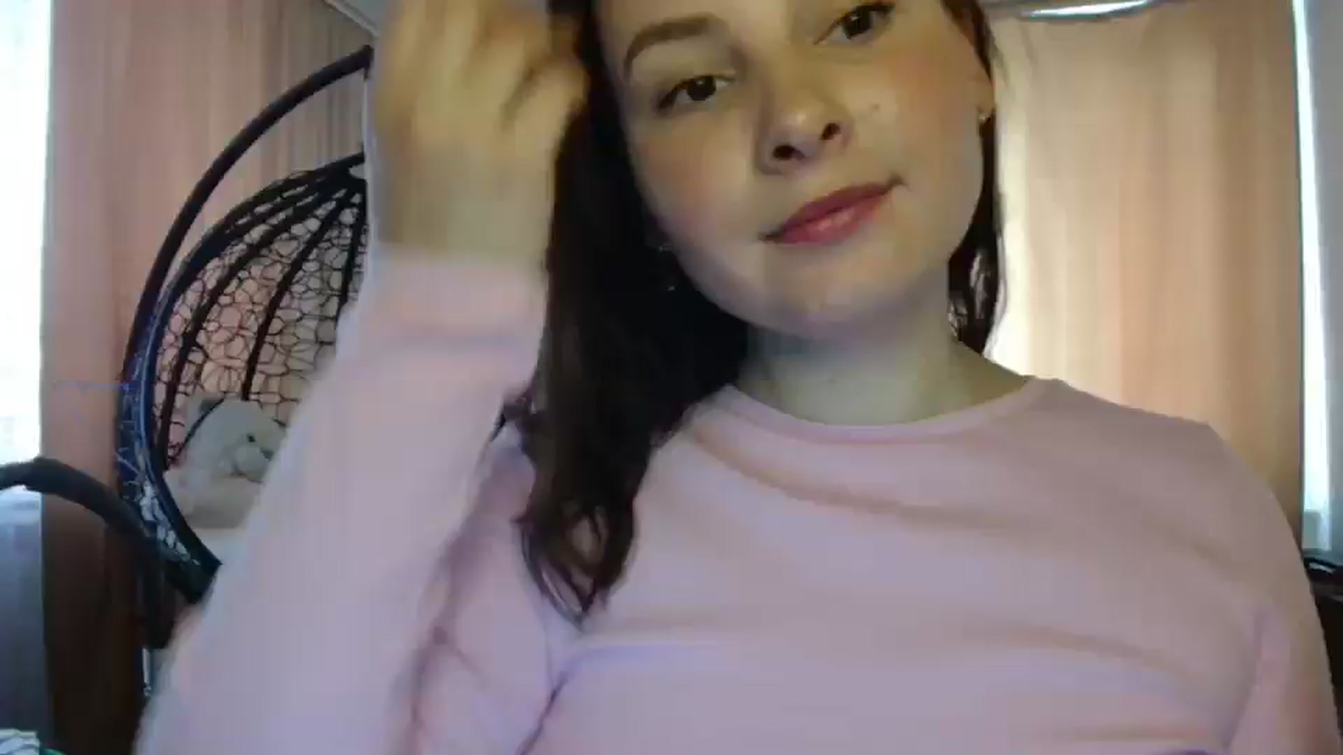 Gallery image thumbnail from MisssLove_is's myfreecams stream on, 05/16/2025, 12:53 image 7 of 20