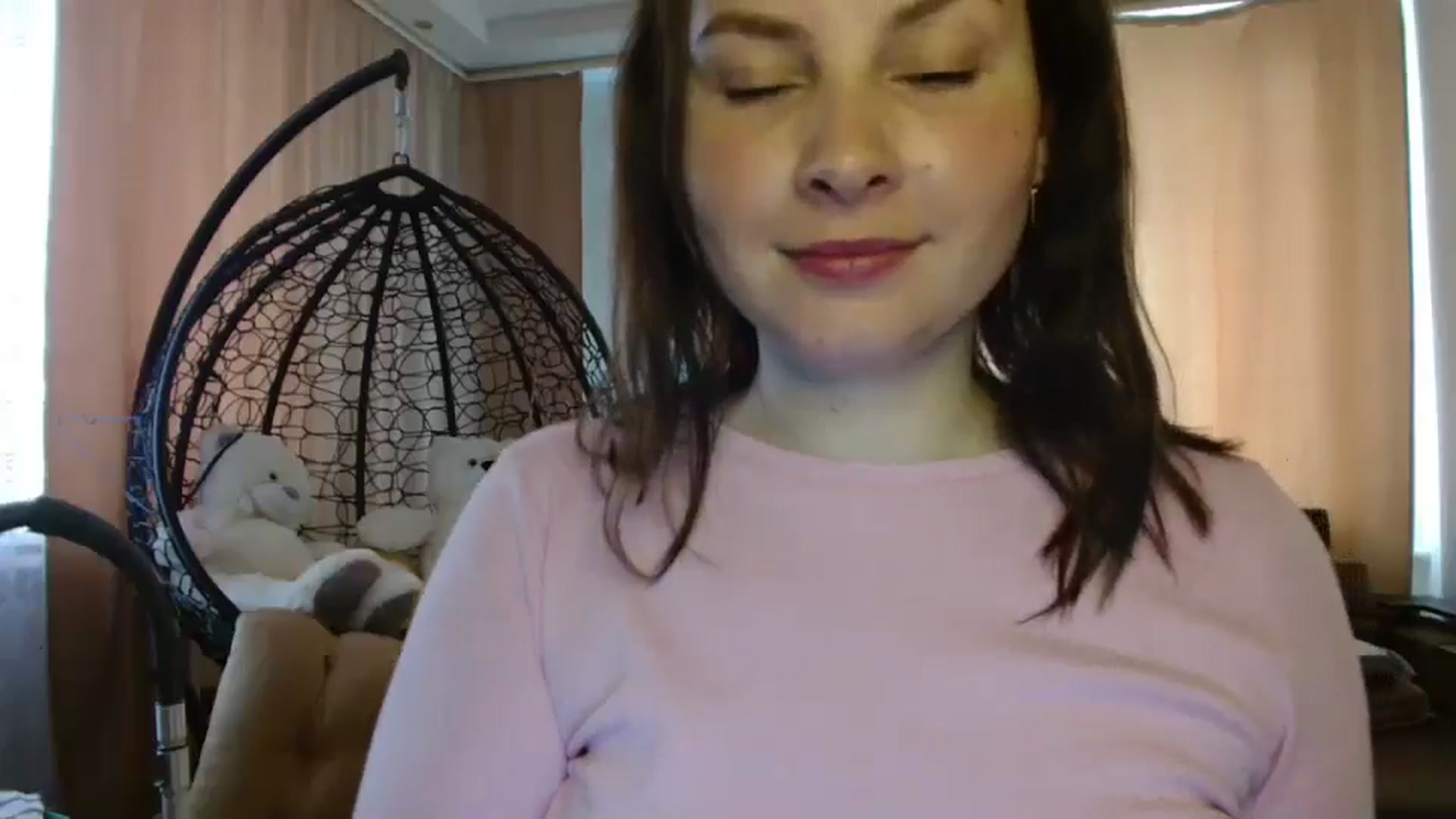 Gallery image thumbnail from MisssLove_is's myfreecams stream on, 05/16/2025, 12:53 image 6 of 20