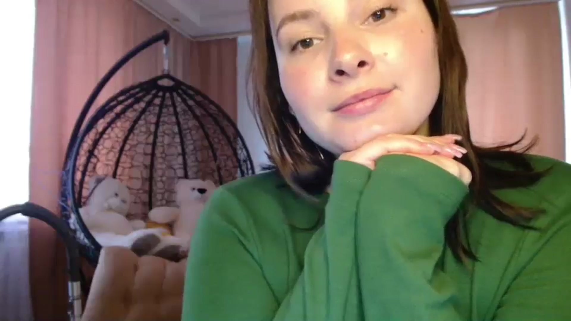 Gallery image thumbnail from MisssLove_is's myfreecams stream on, 05/17/2025, 10:05 image 18 of 20