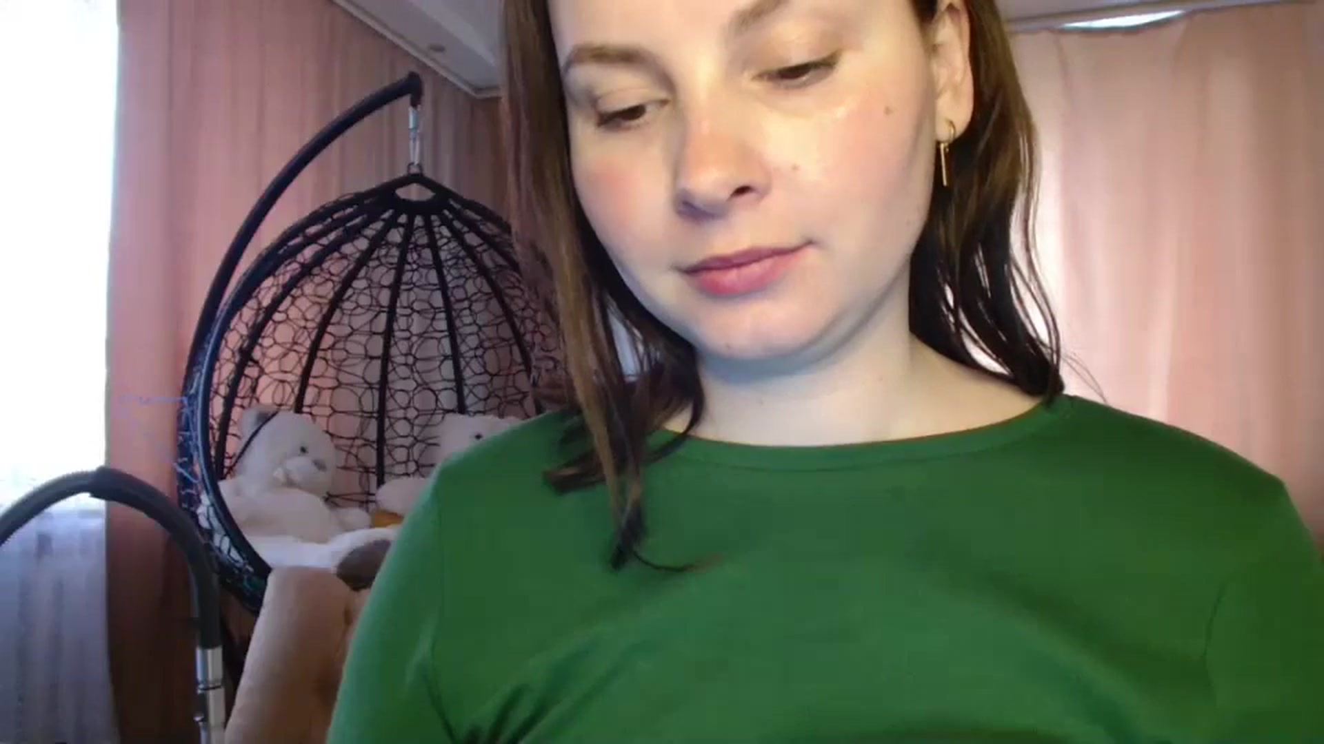 Gallery image thumbnail from MisssLove_is's myfreecams stream on, 05/17/2025, 13:42 image 16 of 20