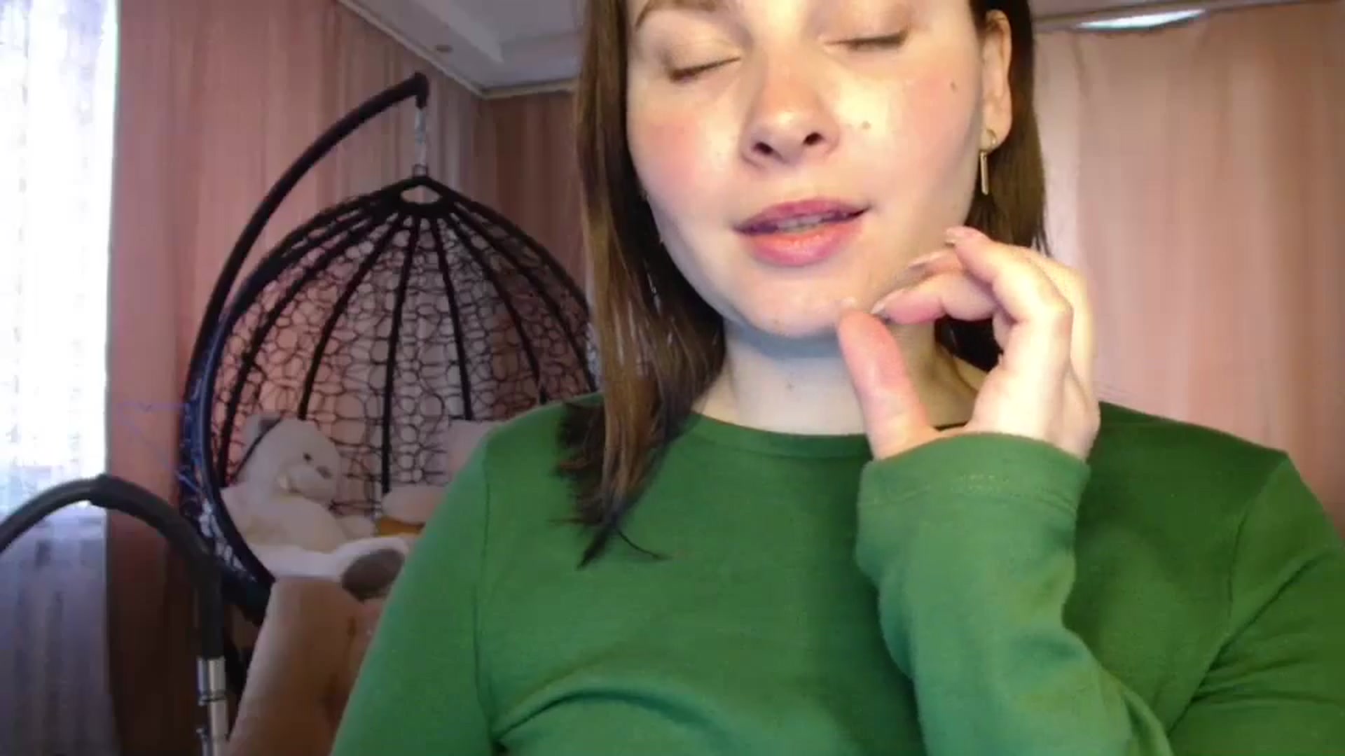Gallery image thumbnail from MisssLove_is's myfreecams stream on, 05/17/2025, 13:42 image 5 of 20
