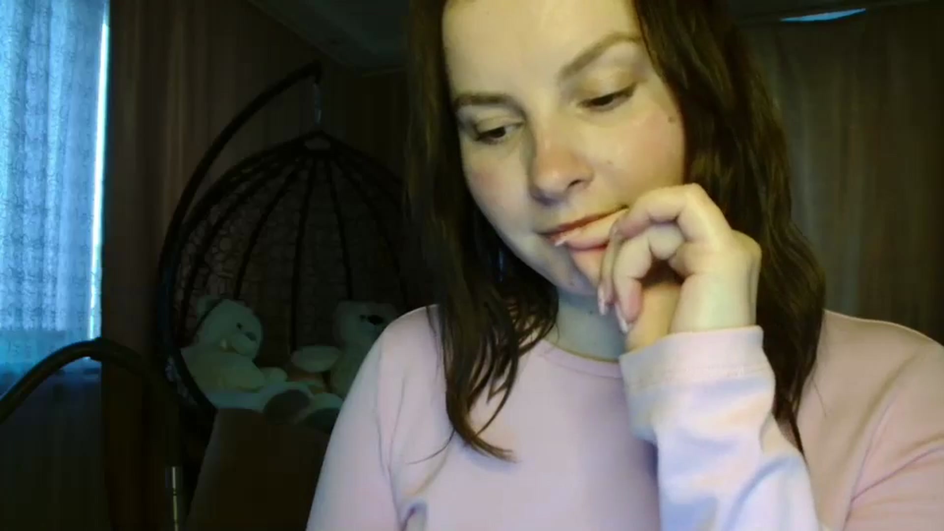Gallery image thumbnail from MisssLove_is's myfreecams stream on, 05/17/2025, 17:48 image 14 of 20