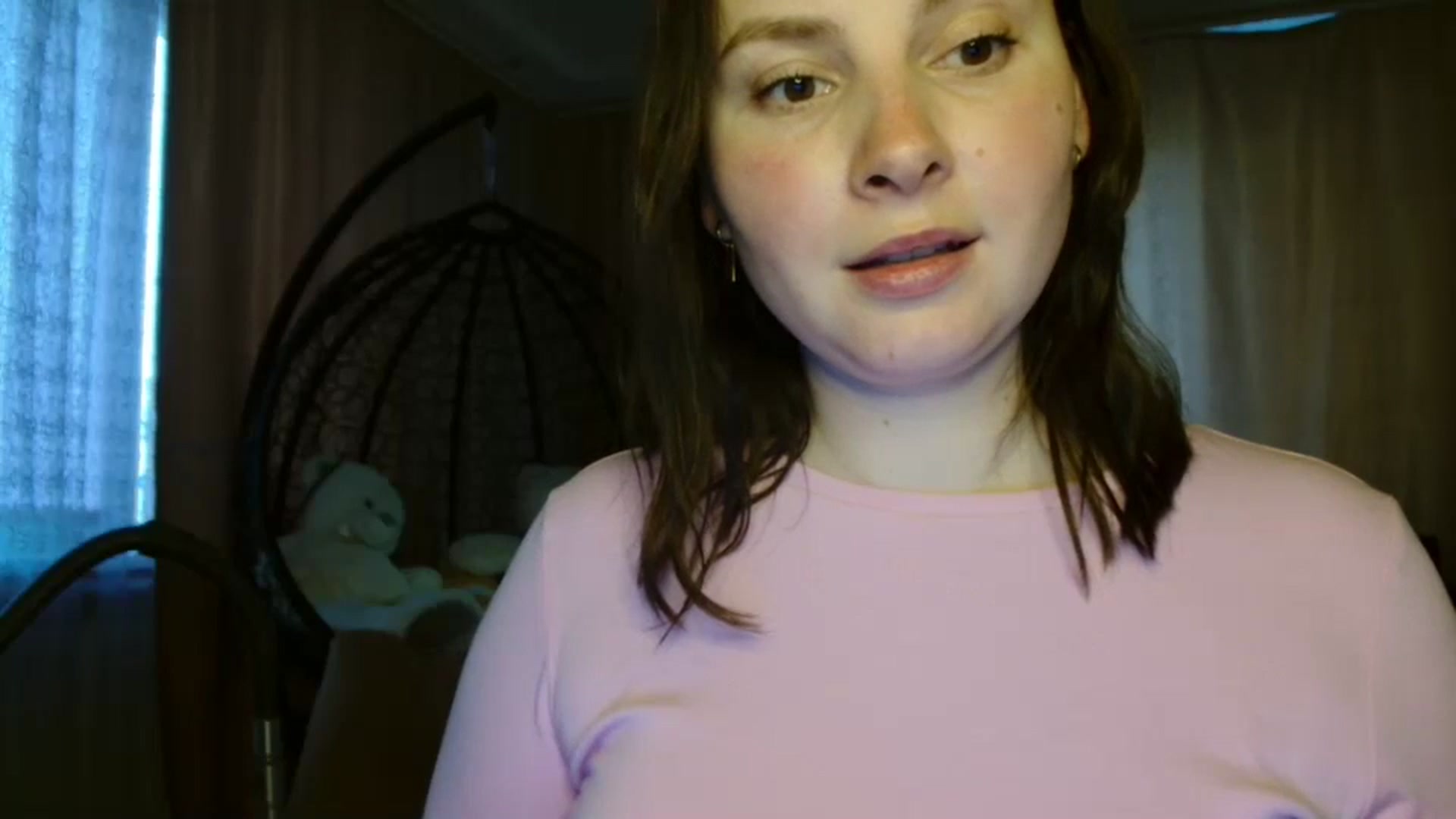 Gallery image thumbnail from MisssLove_is's myfreecams stream on, 05/17/2025, 17:48 image 13 of 20
