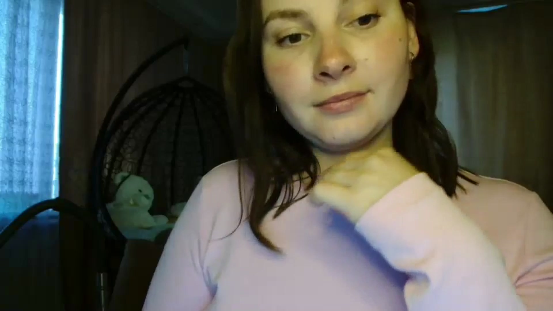 Gallery image thumbnail from MisssLove_is's myfreecams stream on, 05/17/2025, 17:48 image 2 of 20