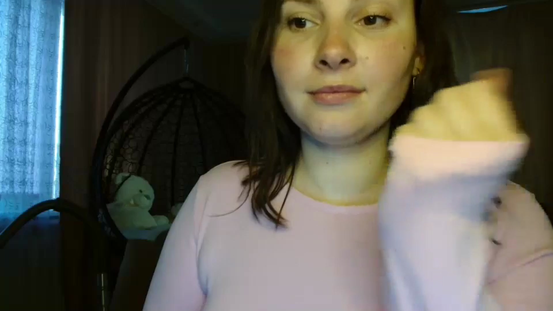 Gallery image thumbnail from MisssLove_is's myfreecams stream on, 05/17/2025, 17:48 image 5 of 20