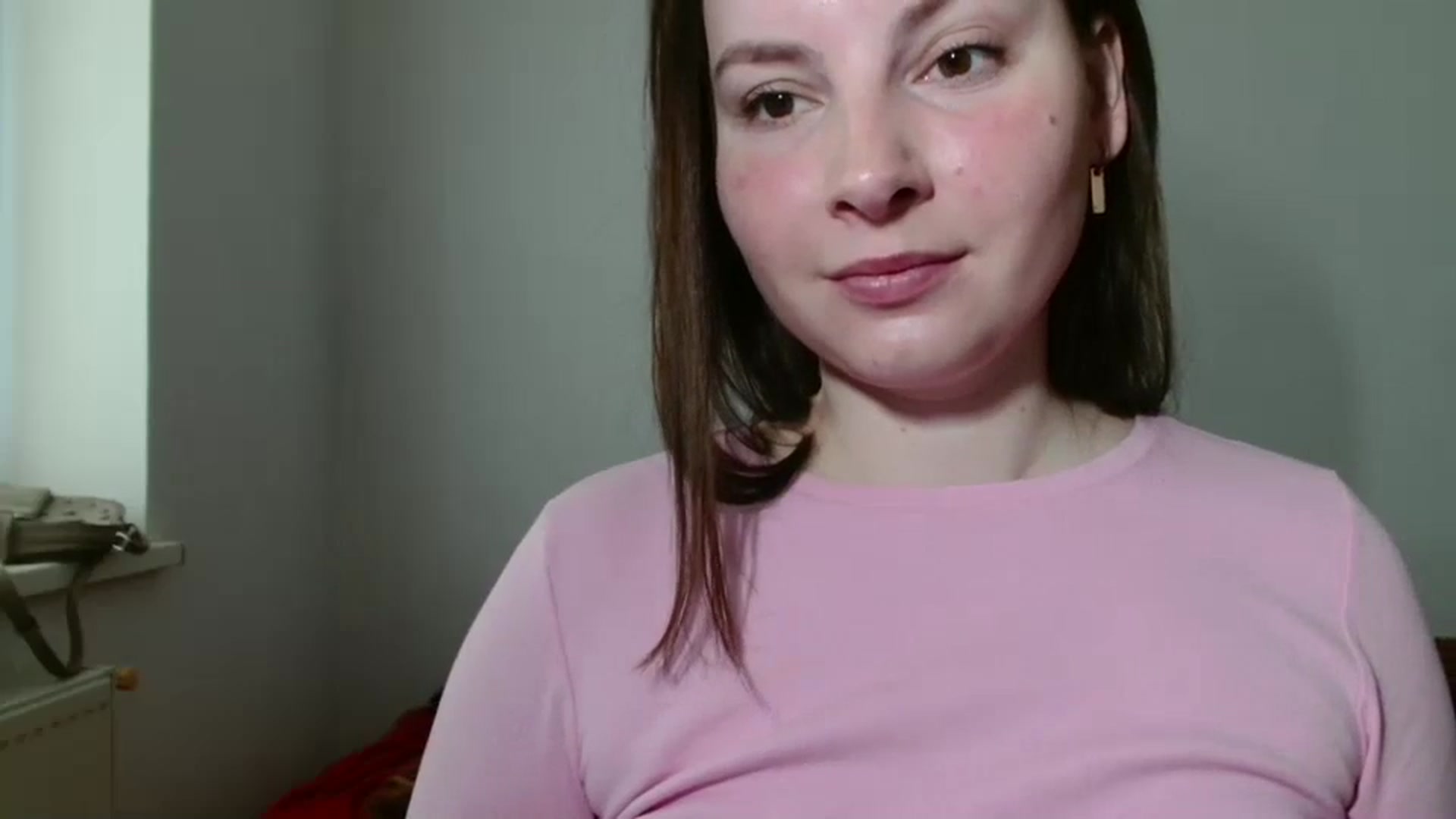 Gallery image thumbnail from MisssLove_is's myfreecams stream on, 05/19/2025, 08:59 image 18 of 20