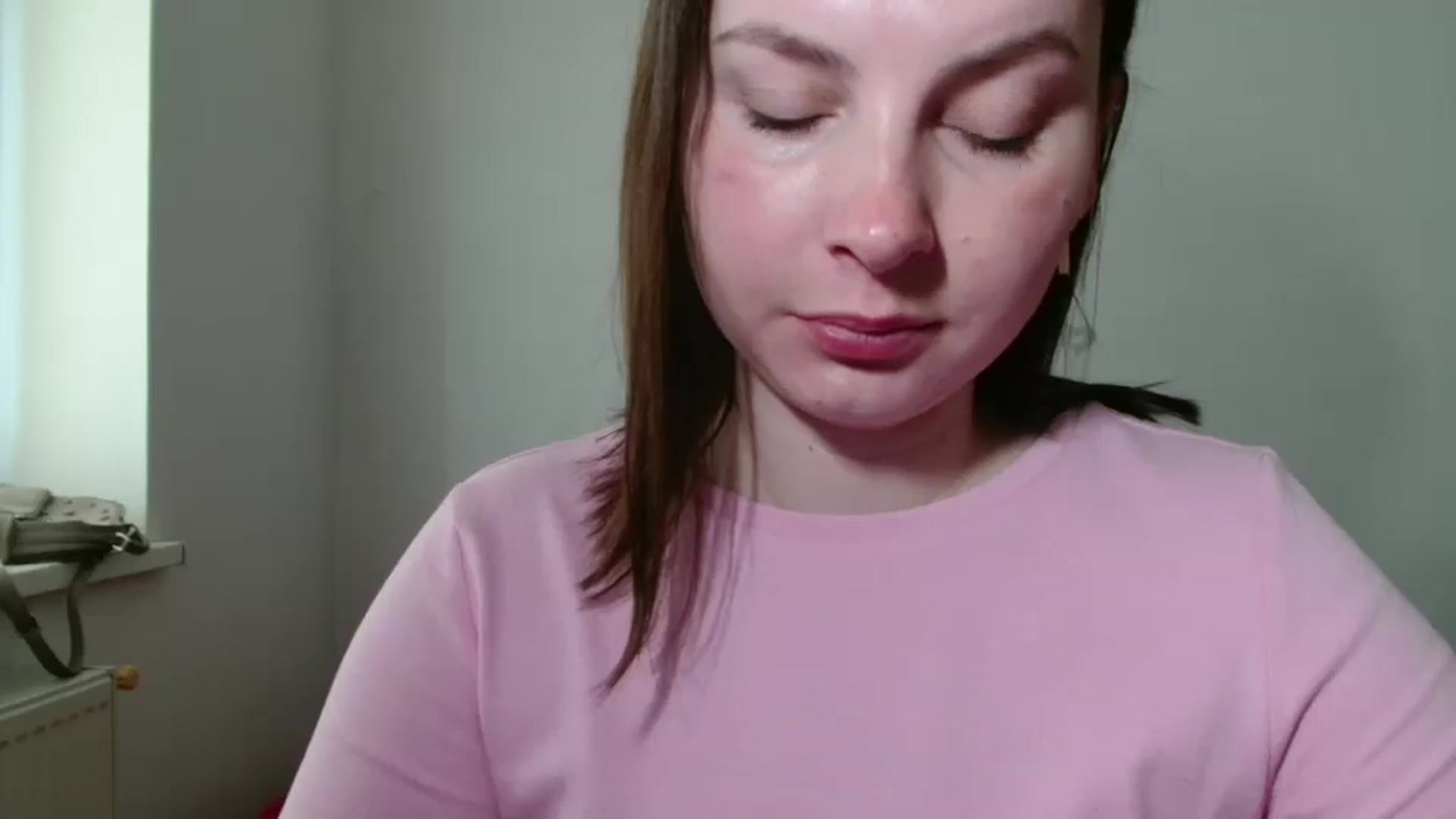 Gallery image thumbnail from MisssLove_is's myfreecams stream on, 05/19/2025, 11:58 image 11 of 20