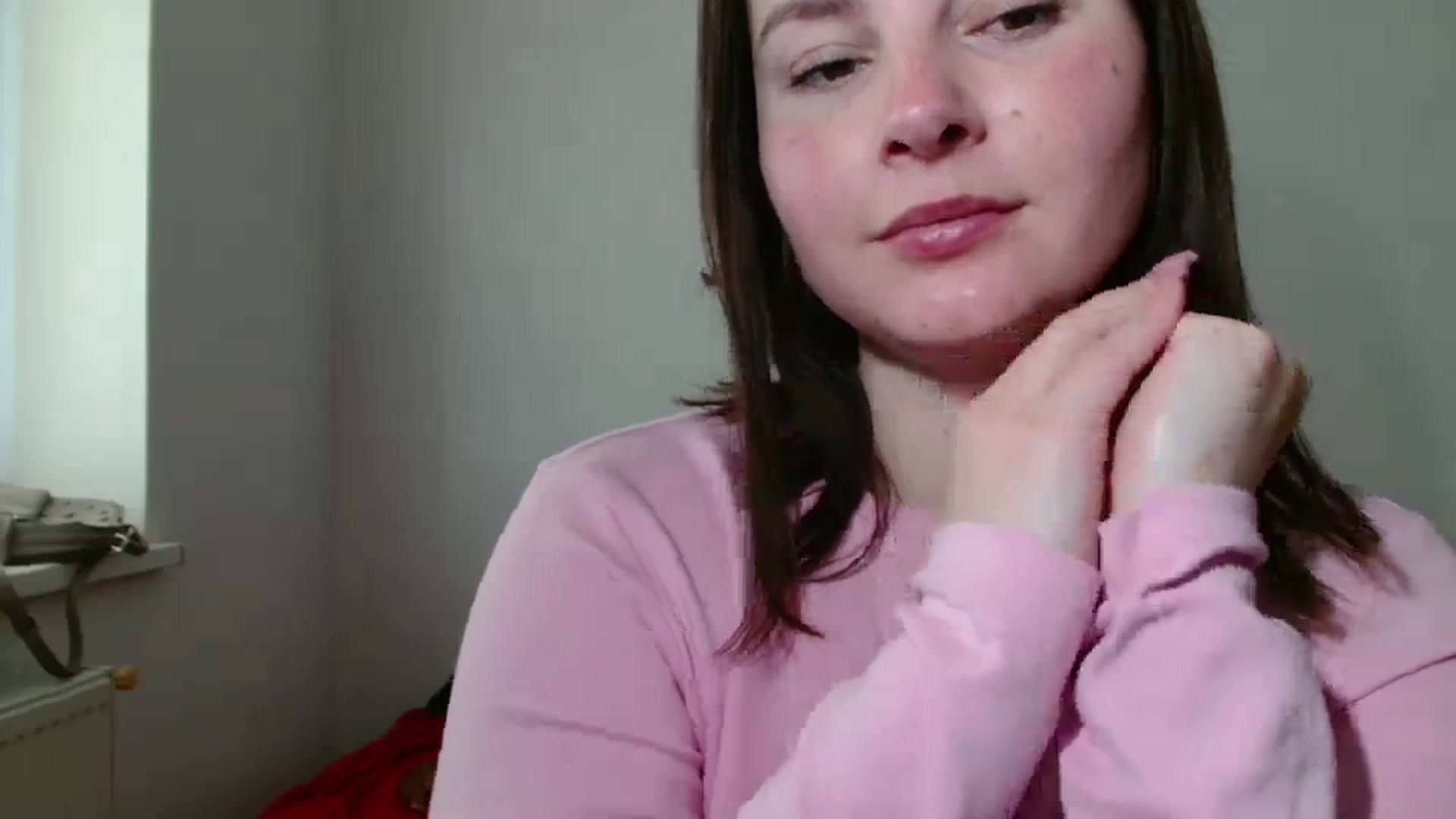 Gallery image thumbnail from MisssLove_is's myfreecams stream on, 05/19/2025, 11:58 image 15 of 20
