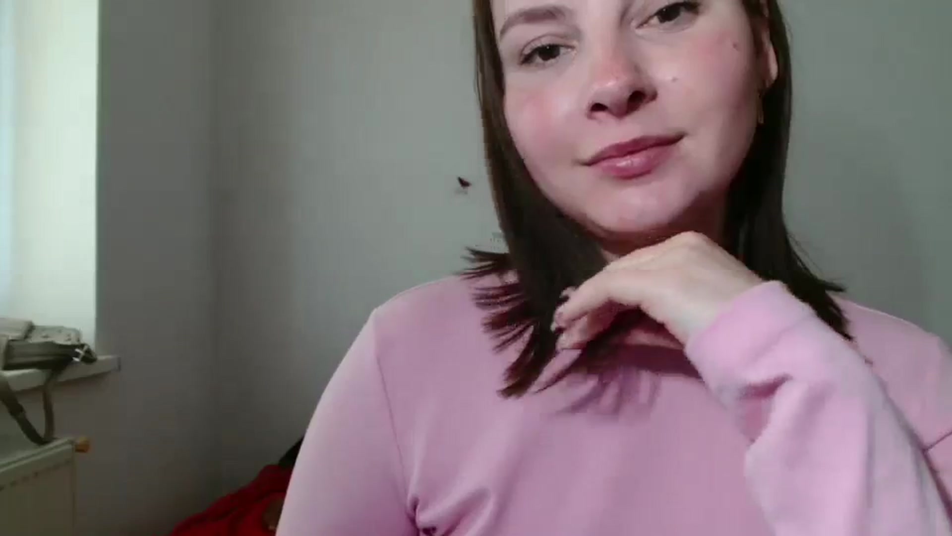 Gallery image thumbnail from MisssLove_is's myfreecams stream on, 05/19/2025, 11:58 image 14 of 20