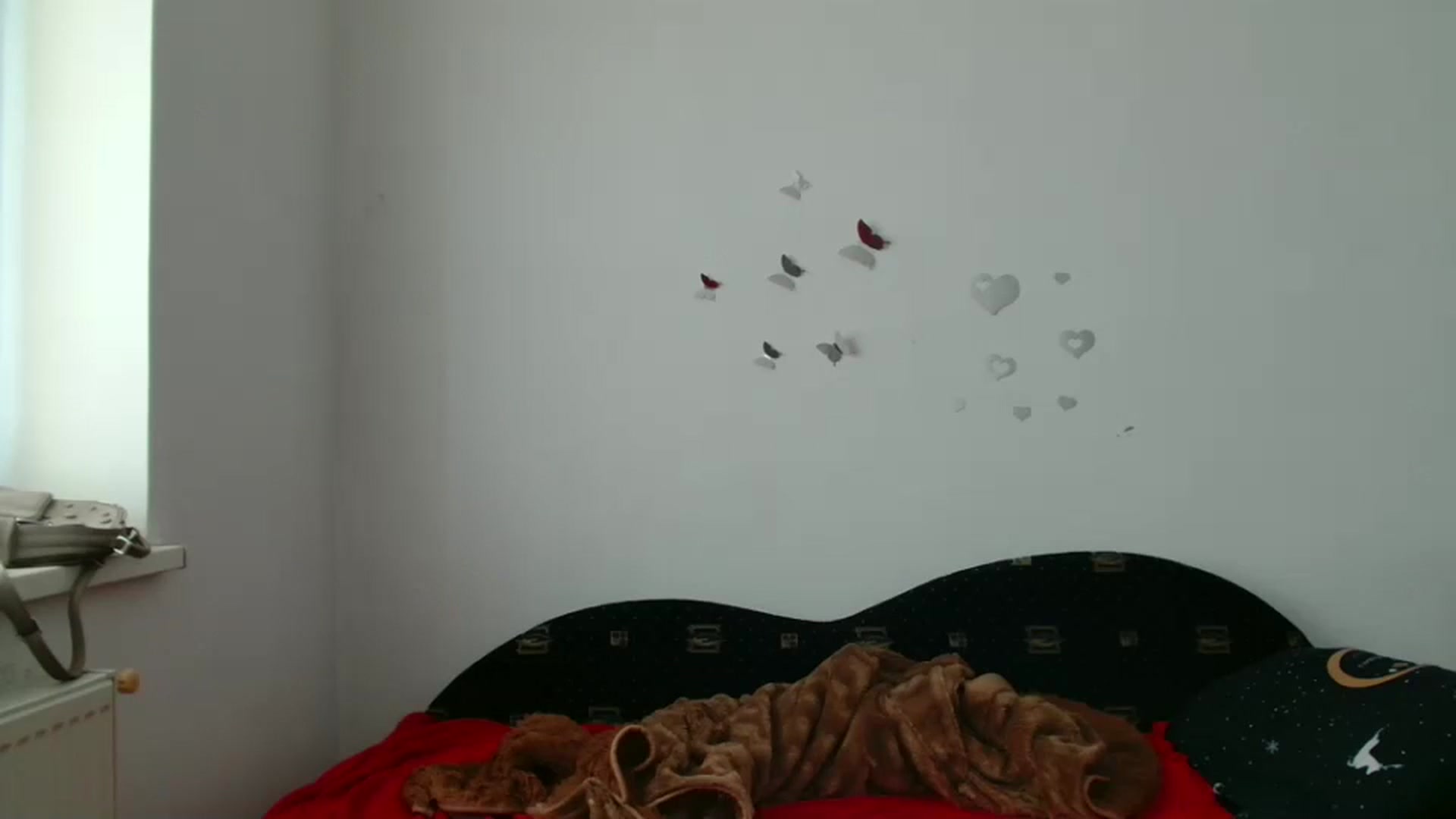 Gallery image thumbnail from MisssLove_is's myfreecams stream on, 05/19/2025, 11:58 image 3 of 20