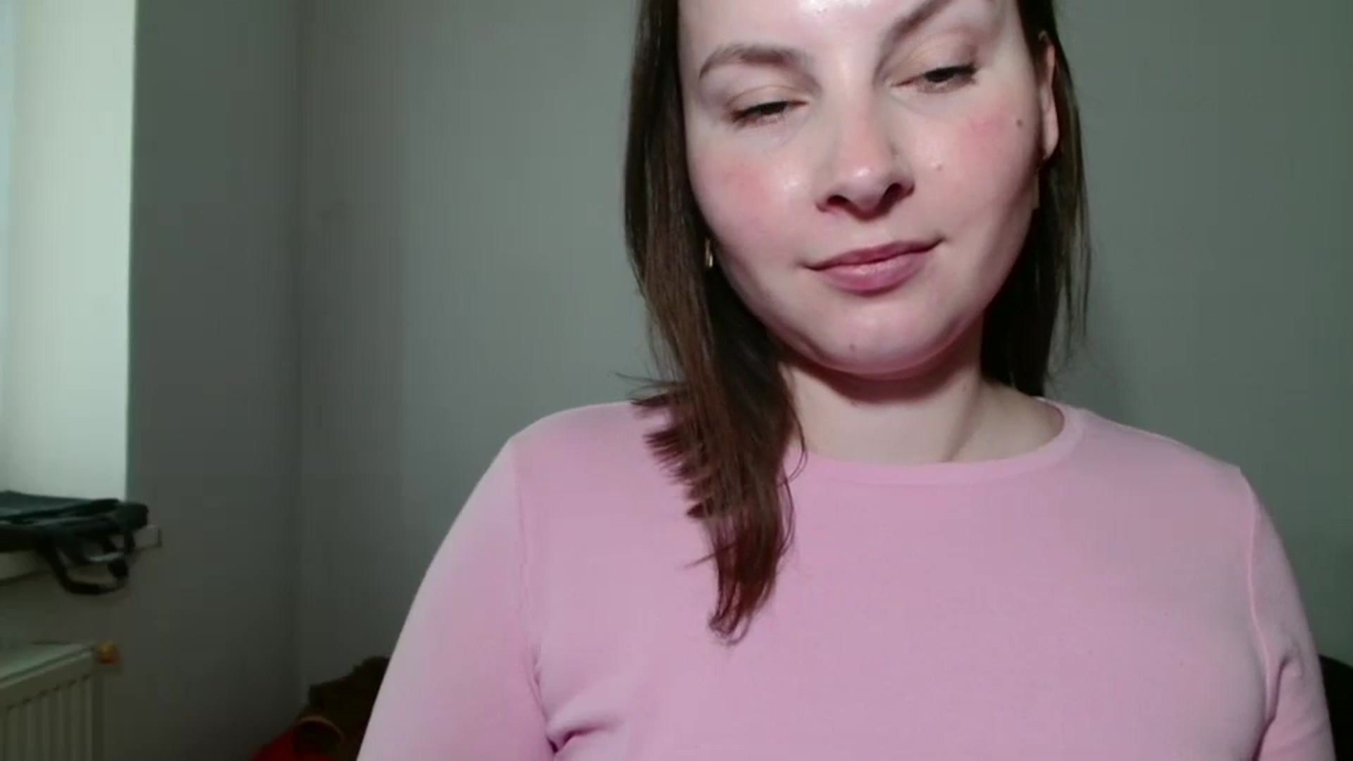 Gallery image thumbnail from MisssLove_is's myfreecams stream on, 05/21/2025, 12:36 image 17 of 20