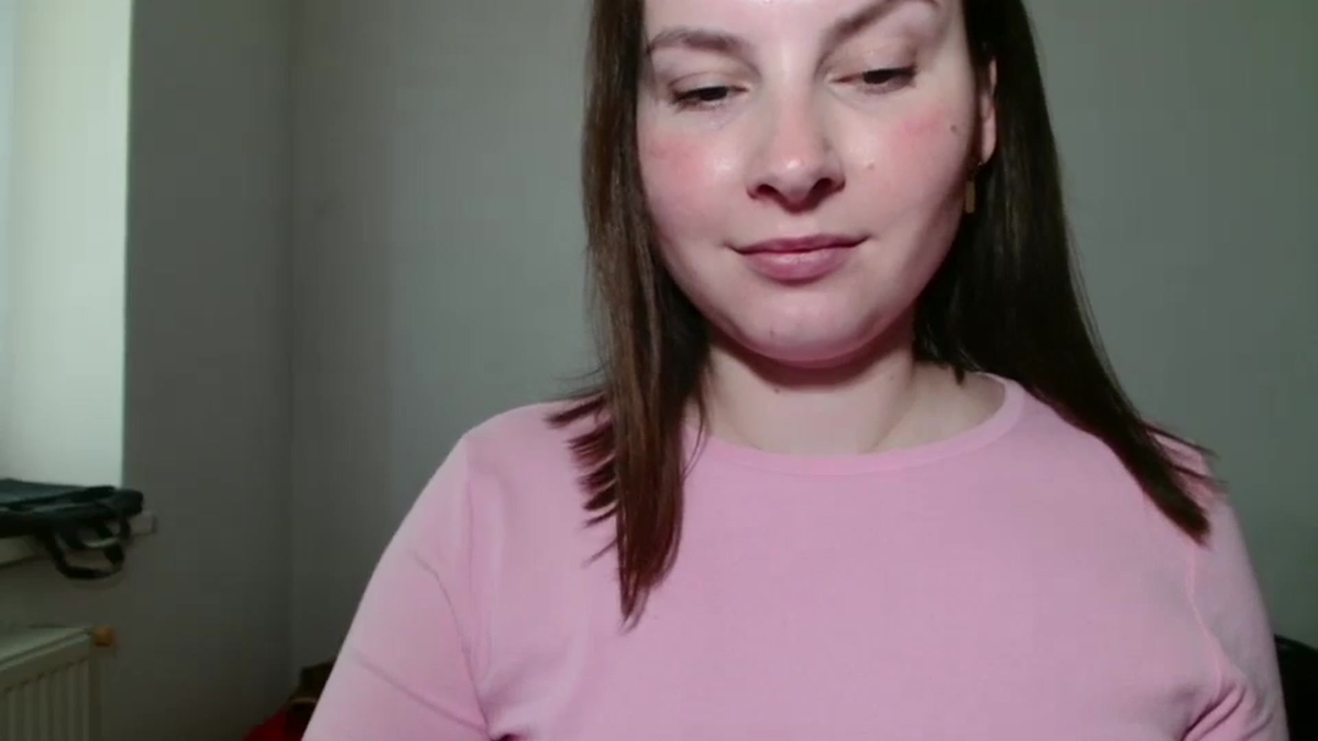 Gallery image thumbnail from MisssLove_is's myfreecams stream on, 05/21/2025, 12:36 image 16 of 20