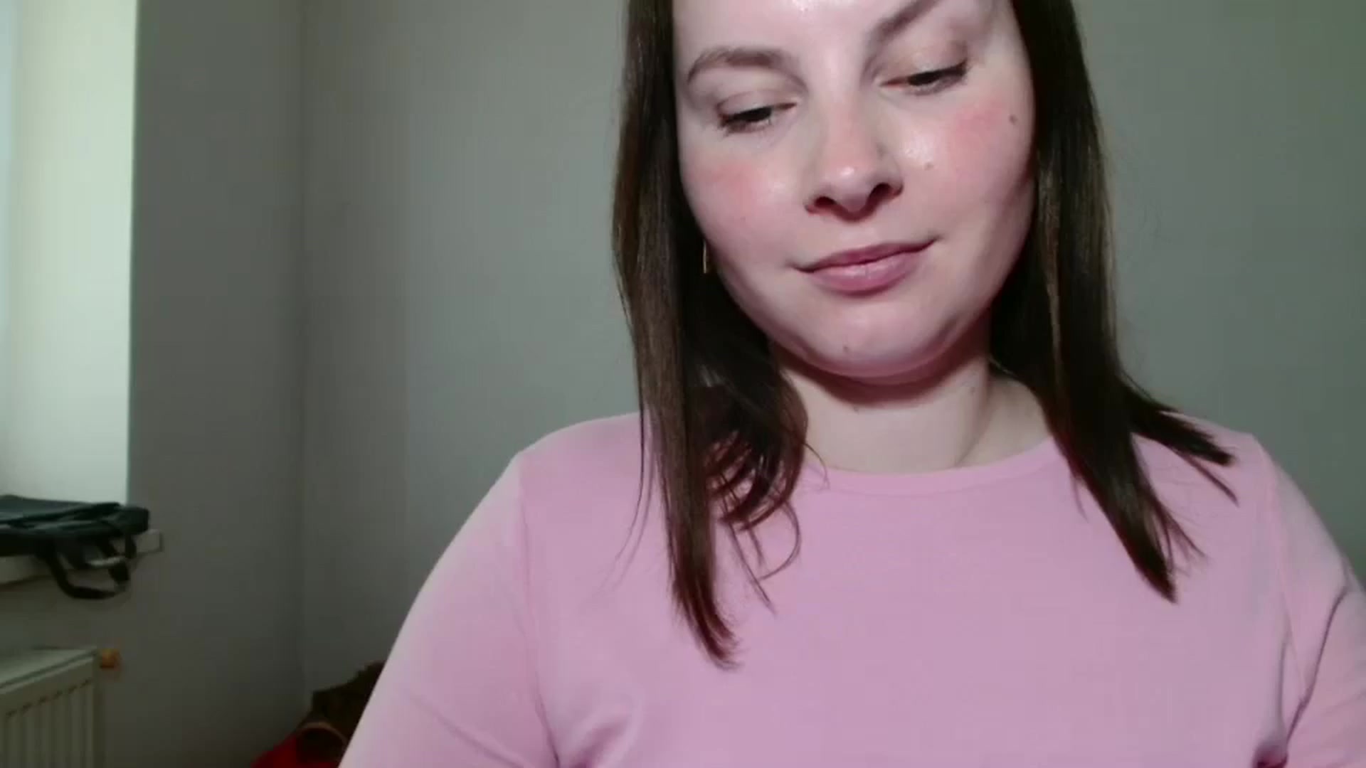 Gallery image thumbnail from MisssLove_is's myfreecams stream on, 05/21/2025, 12:36 image 18 of 20
