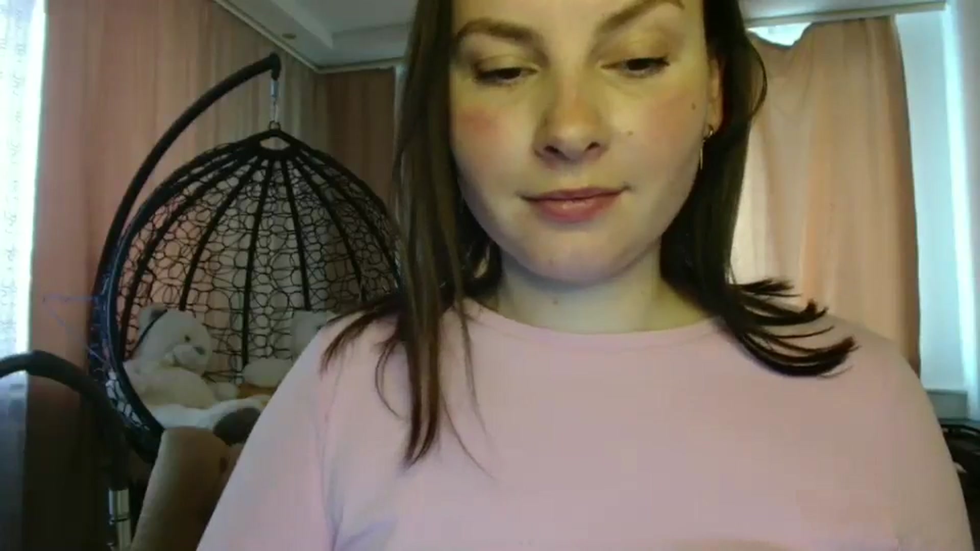 Gallery image thumbnail from MisssLove_is's myfreecams stream on, 05/26/2025, 15:09 image 9 of 20