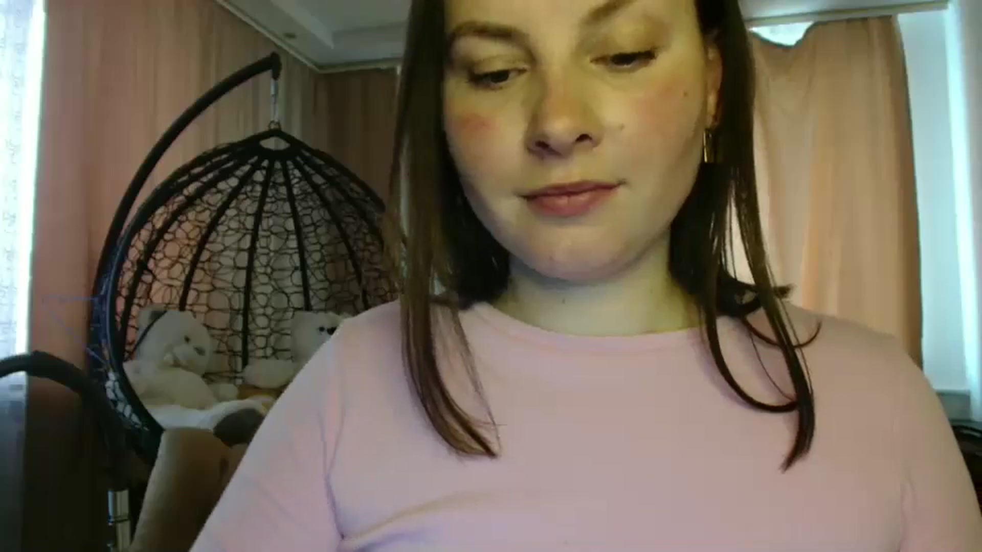 Gallery image thumbnail from MisssLove_is's myfreecams stream on, 05/26/2025, 15:09 image 10 of 20