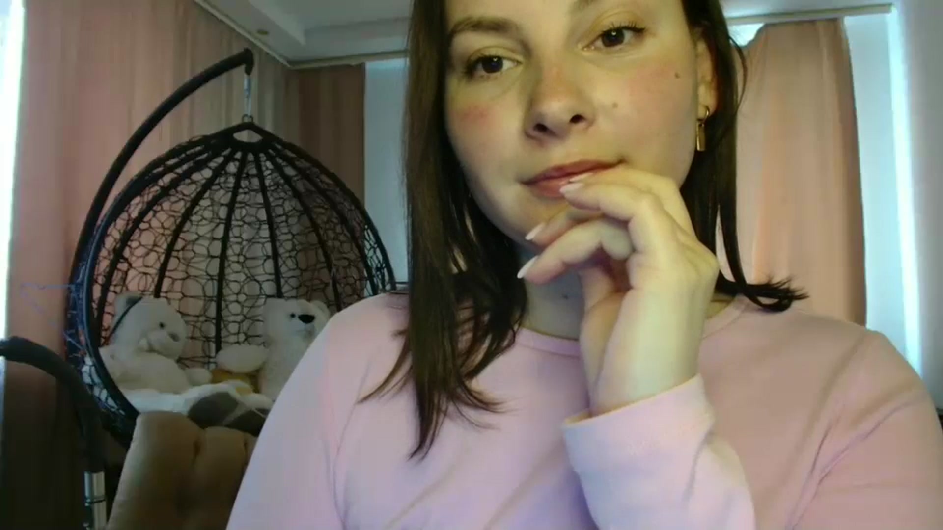 Gallery image thumbnail from MisssLove_is's myfreecams stream on, 05/26/2025, 15:09 image 5 of 20
