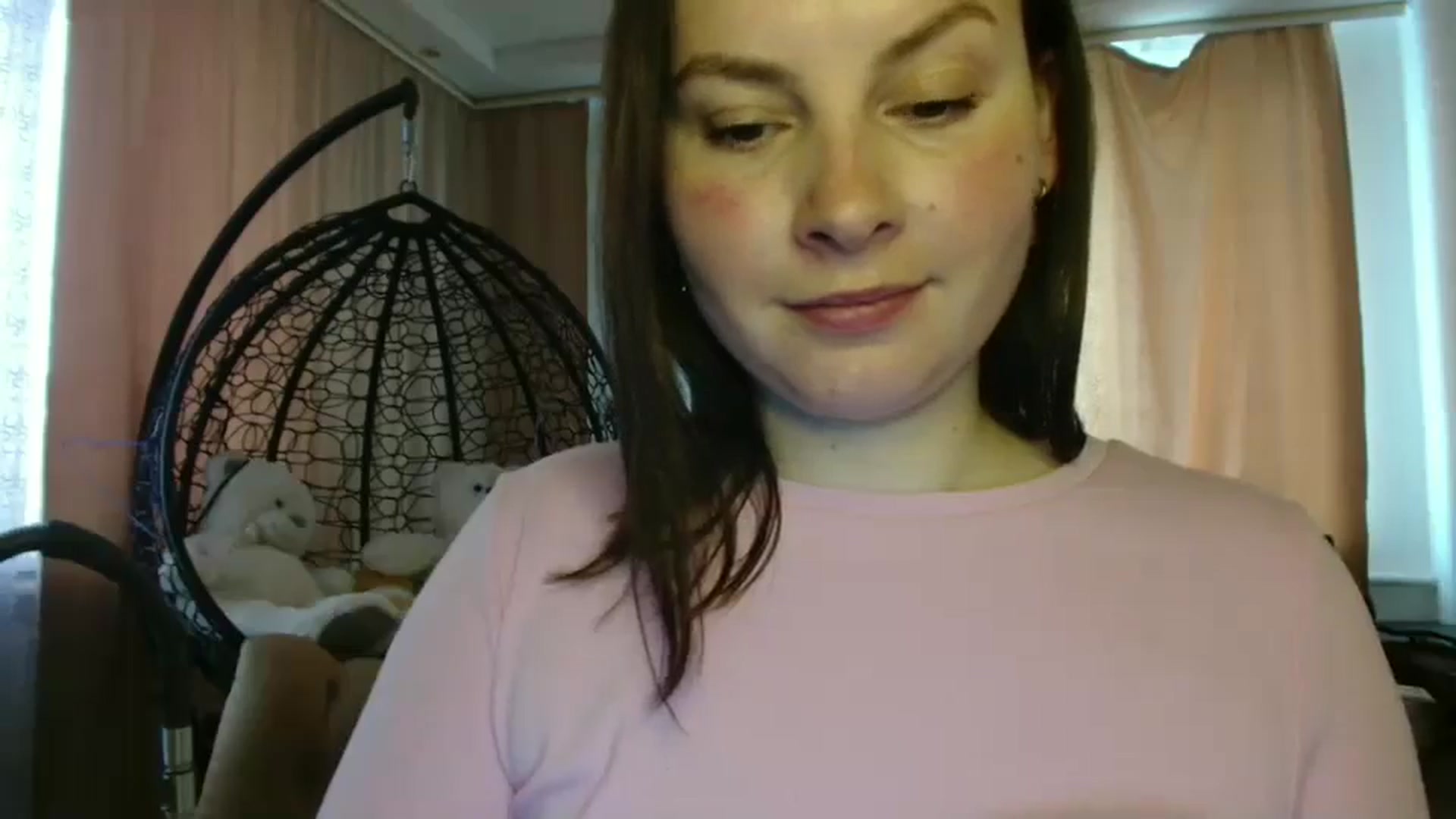 Gallery image thumbnail from MisssLove_is's myfreecams stream on, 05/26/2025, 15:09 image 7 of 20