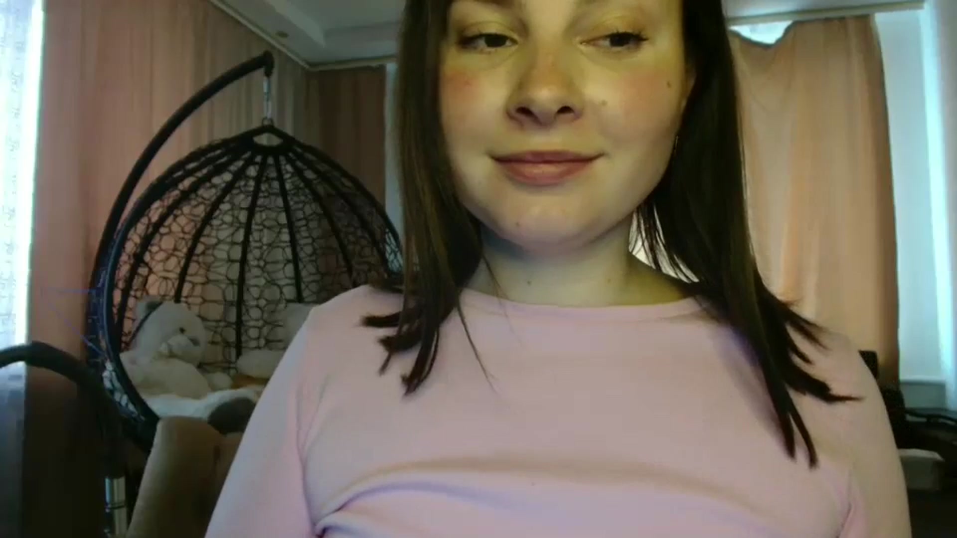 Gallery image thumbnail from MisssLove_is's myfreecams stream on, 05/26/2025, 15:09 image 17 of 20