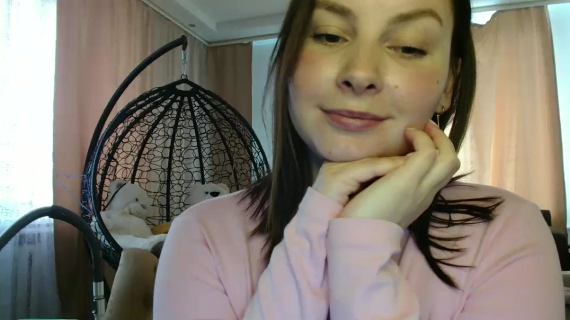 Gallery image thumbnail from MisssLove_is's myfreecams stream on, 05/27/2025, 12:23 image 19 of 20