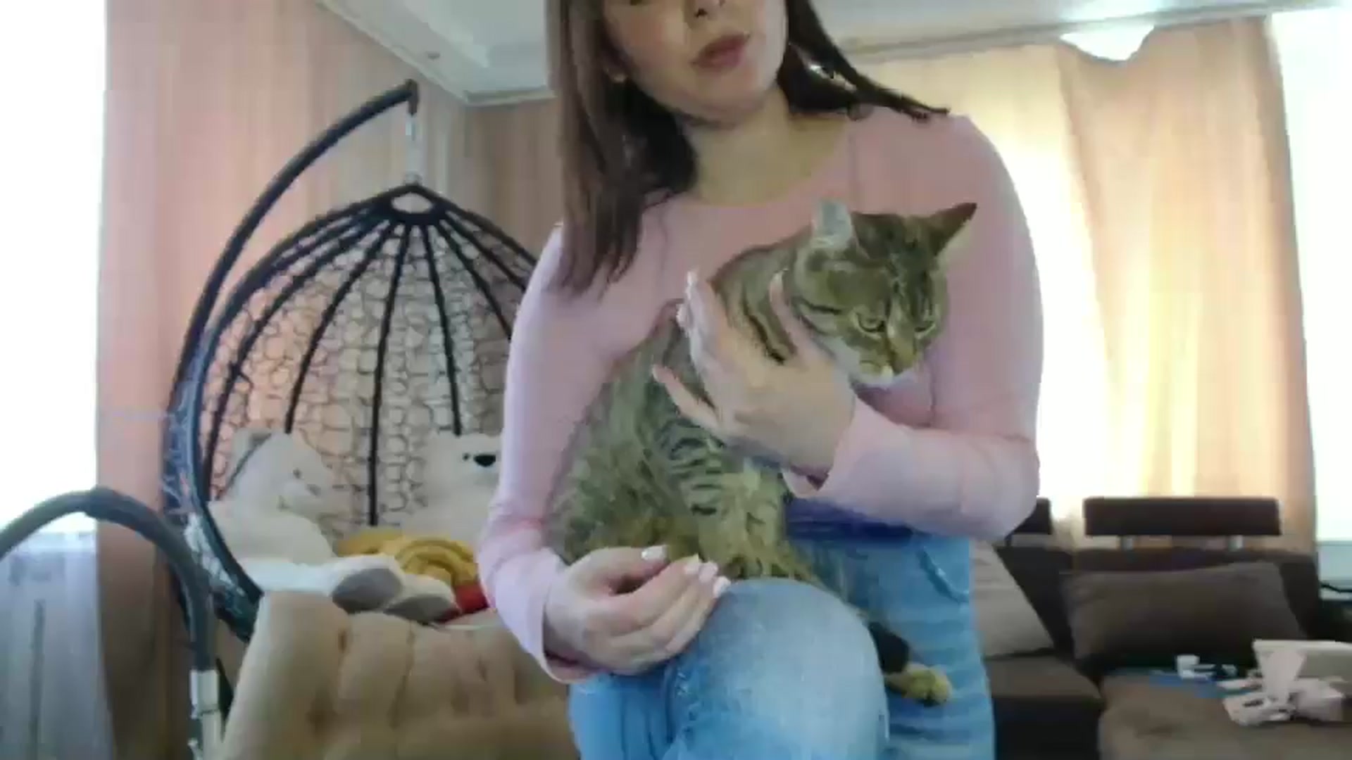 Gallery image thumbnail from MisssLove_is's myfreecams stream on, 05/27/2025, 12:23 image 12 of 20