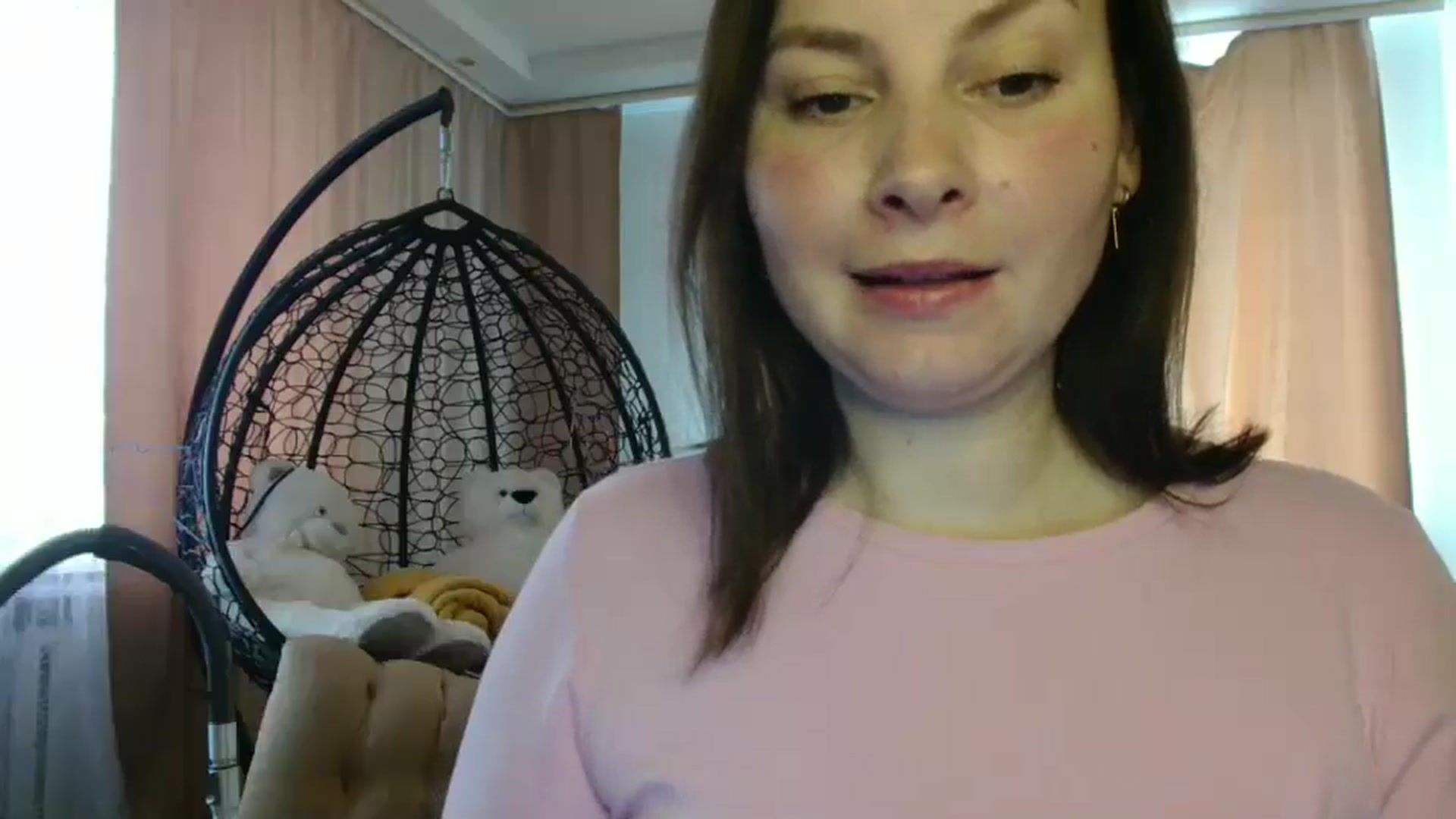 Gallery image thumbnail from MisssLove_is's myfreecams stream on, 05/27/2025, 12:23 image 10 of 20