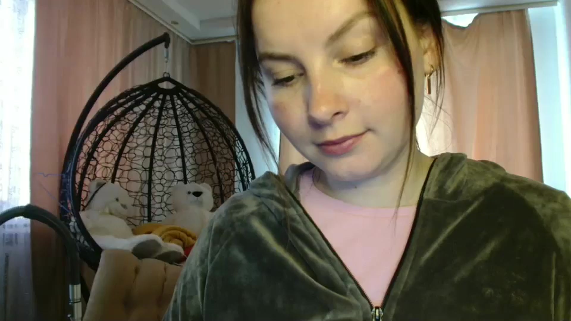 Gallery image thumbnail from MisssLove_is's myfreecams stream on, 05/27/2025, 15:10 image 14 of 20