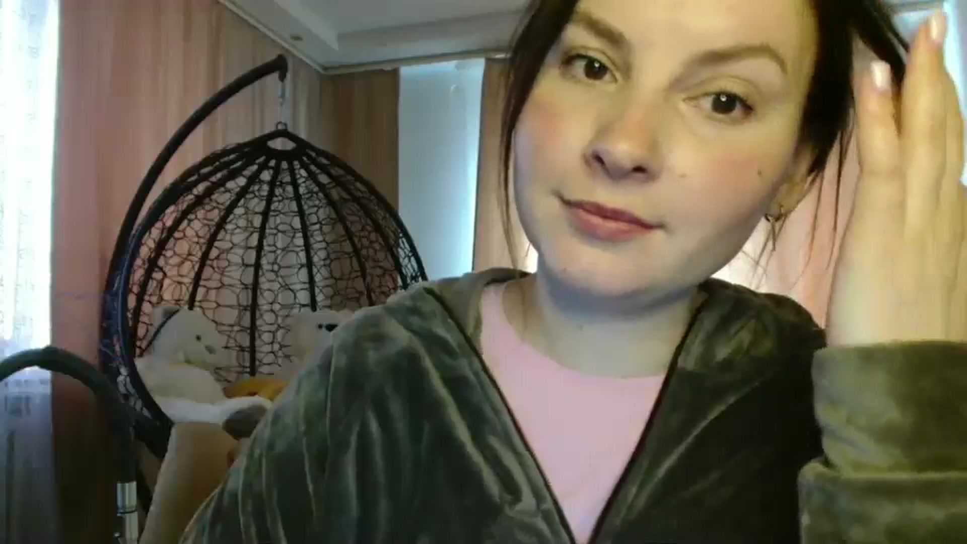 Gallery image thumbnail from MisssLove_is's myfreecams stream on, 05/27/2025, 15:10 image 2 of 20