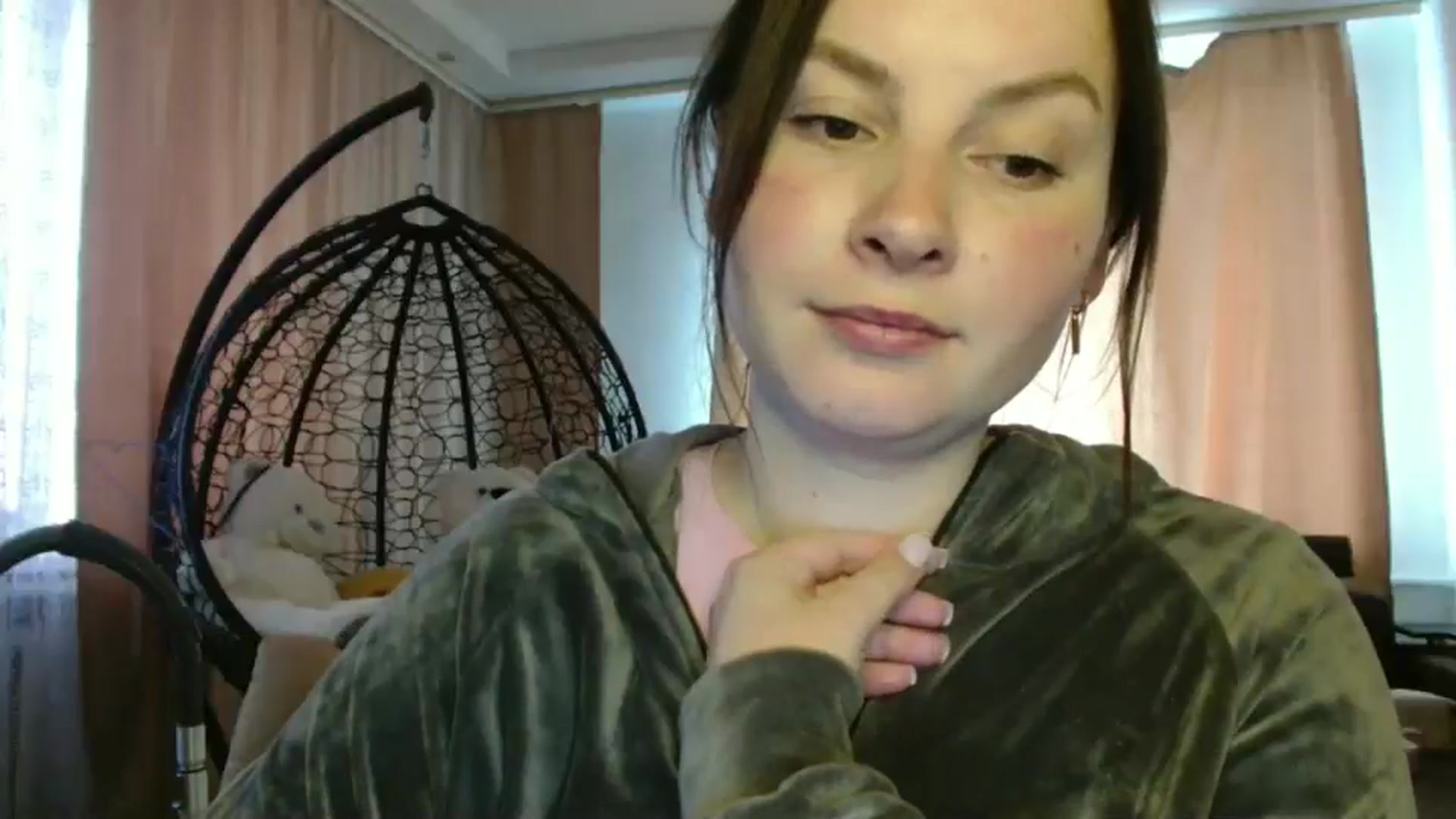Gallery image thumbnail from MisssLove_is's myfreecams stream on, 05/27/2025, 15:10 image 6 of 20