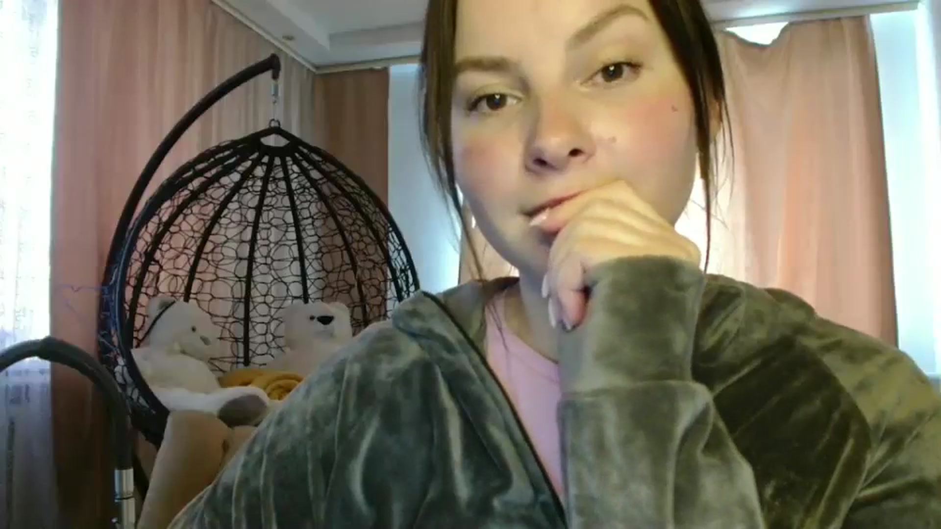 Gallery image thumbnail from MisssLove_is's myfreecams stream on, 05/27/2025, 15:10 image 5 of 20