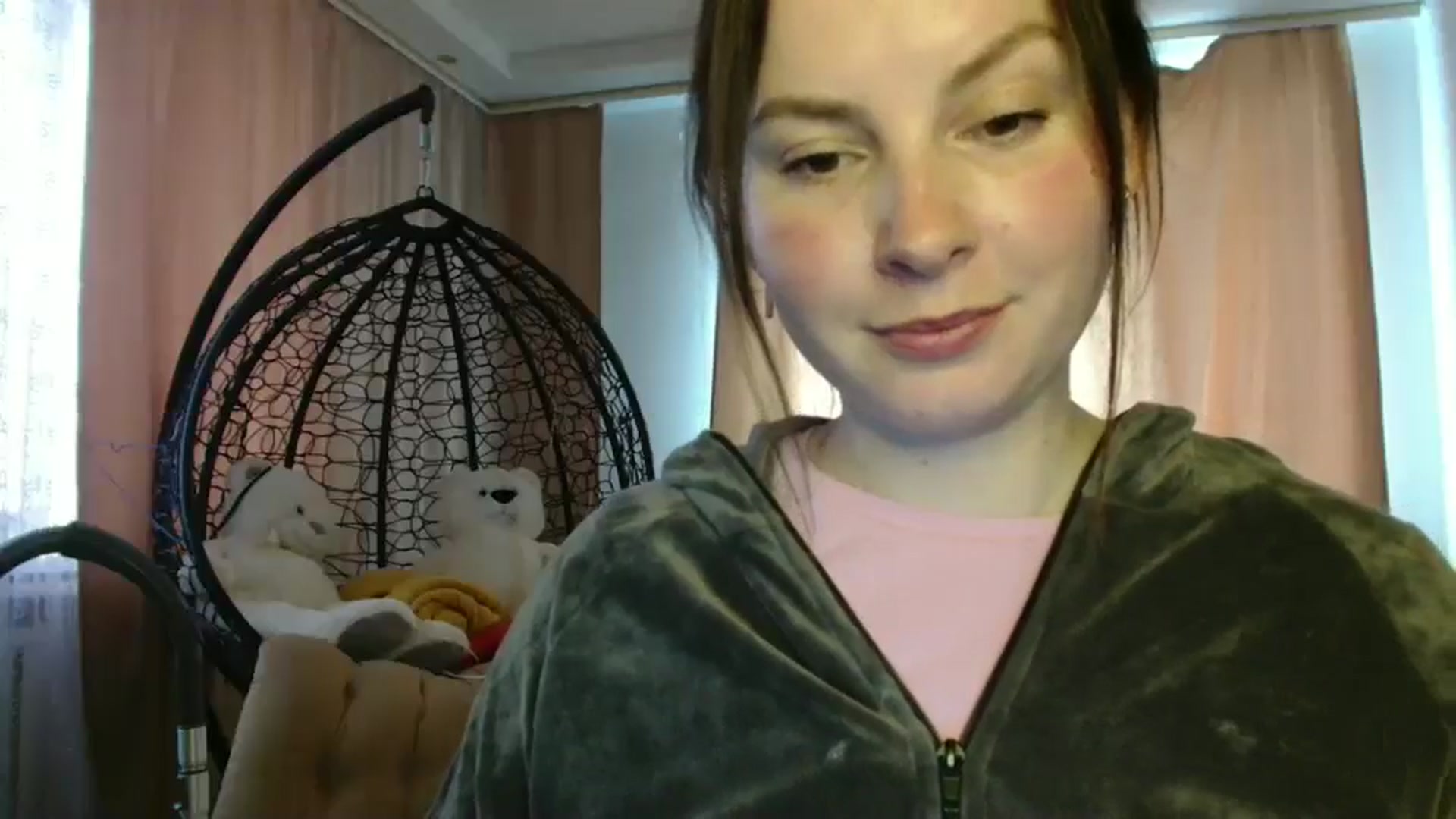 Gallery image thumbnail from MisssLove_is's myfreecams stream on, 05/27/2025, 15:10 image 16 of 20