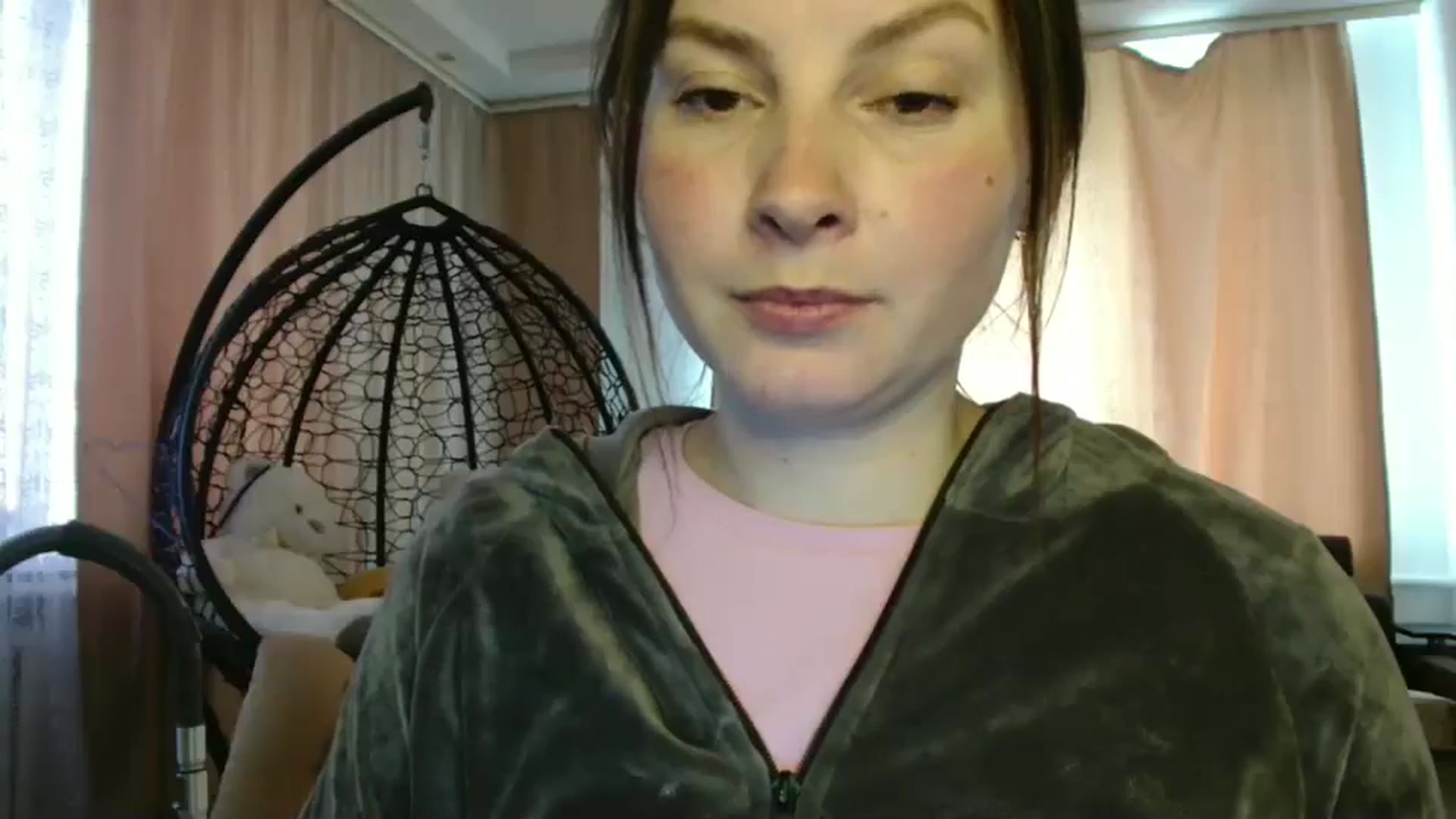 Gallery image thumbnail from MisssLove_is's myfreecams stream on, 05/27/2025, 15:10 image 7 of 20