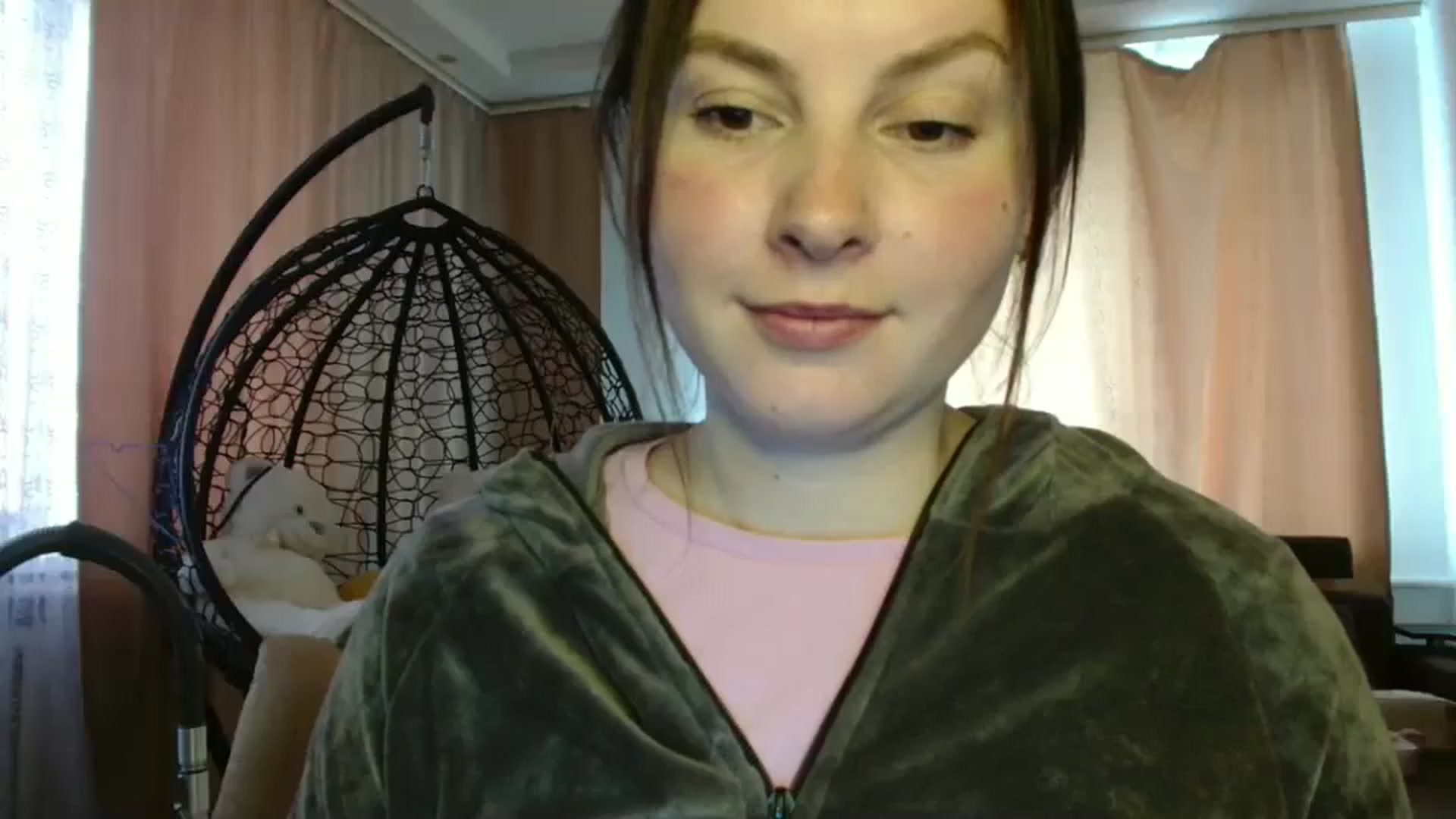 Gallery image thumbnail from MisssLove_is's myfreecams stream on, 05/27/2025, 15:10 image 15 of 20