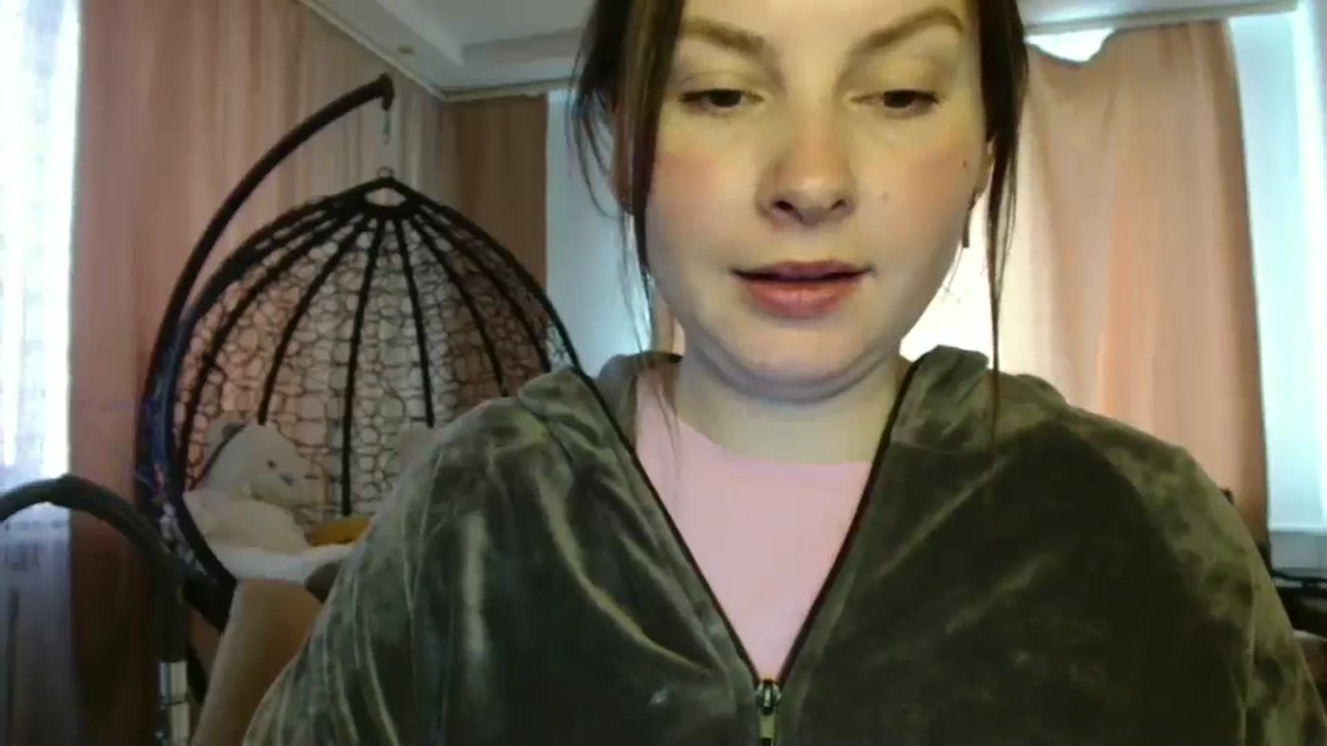 Gallery image thumbnail from MisssLove_is's myfreecams stream on, 05/27/2025, 15:10 image 9 of 20