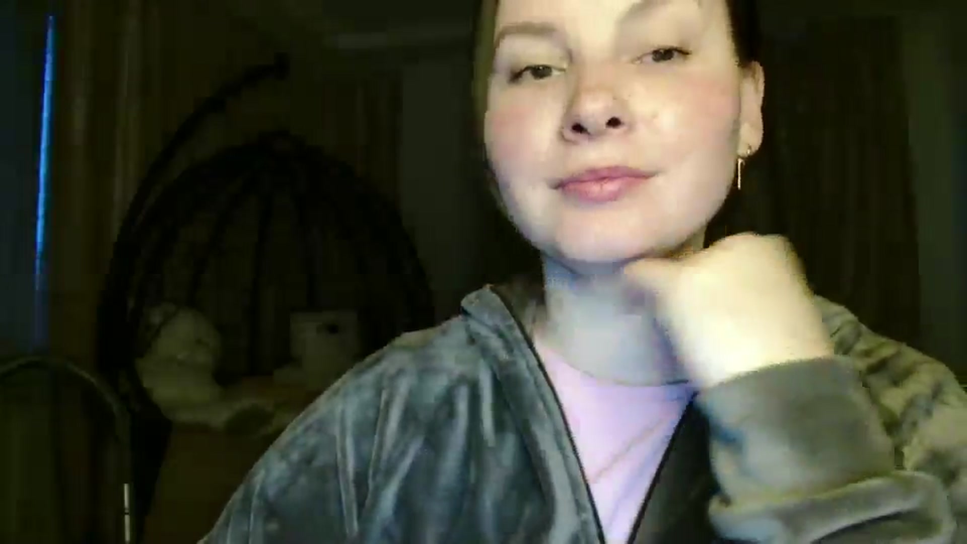 Gallery image thumbnail from MisssLove_is's myfreecams stream on, 05/27/2025, 18:54 image 10 of 20