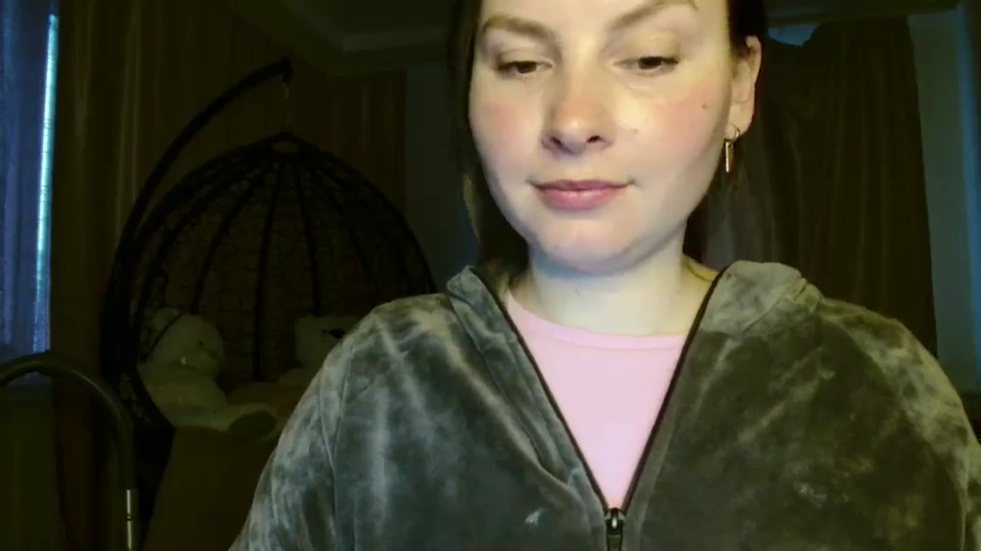 Gallery image thumbnail from MisssLove_is's myfreecams stream on, 05/27/2025, 18:54 image 3 of 20