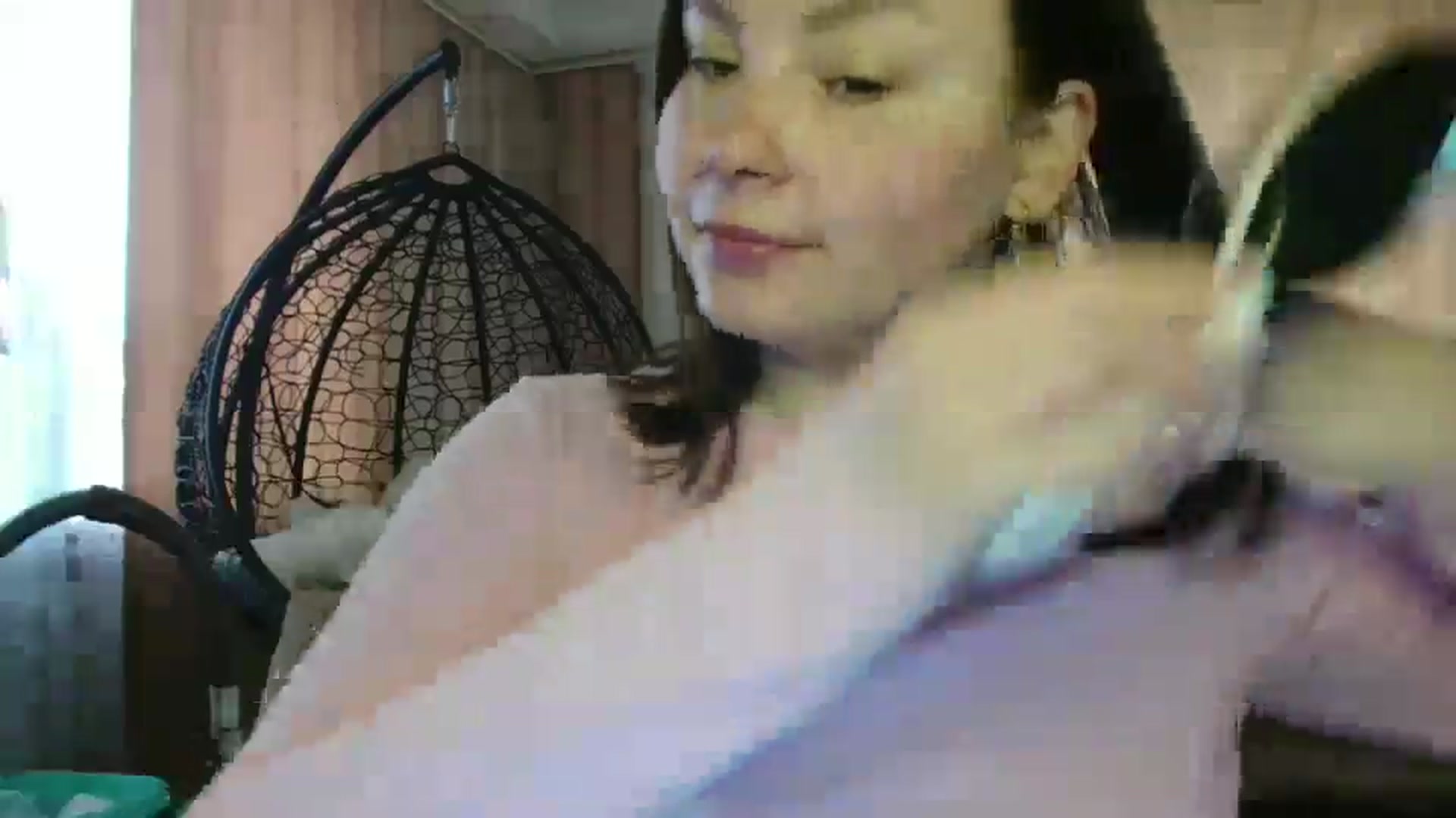 Gallery image thumbnail from MisssLove_is's myfreecams stream on, 06/04/2025, 06:24 image 14 of 20