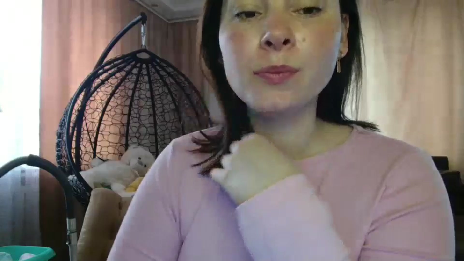 Gallery image thumbnail from MisssLove_is's myfreecams stream on, 06/04/2025, 06:24 image 2 of 20